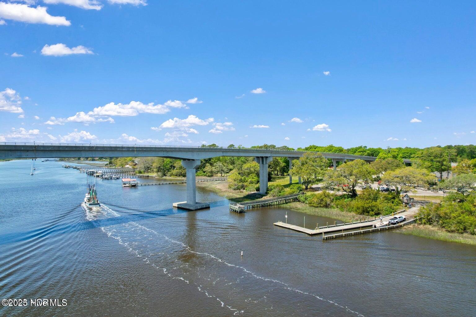 100516029 | Photo 51