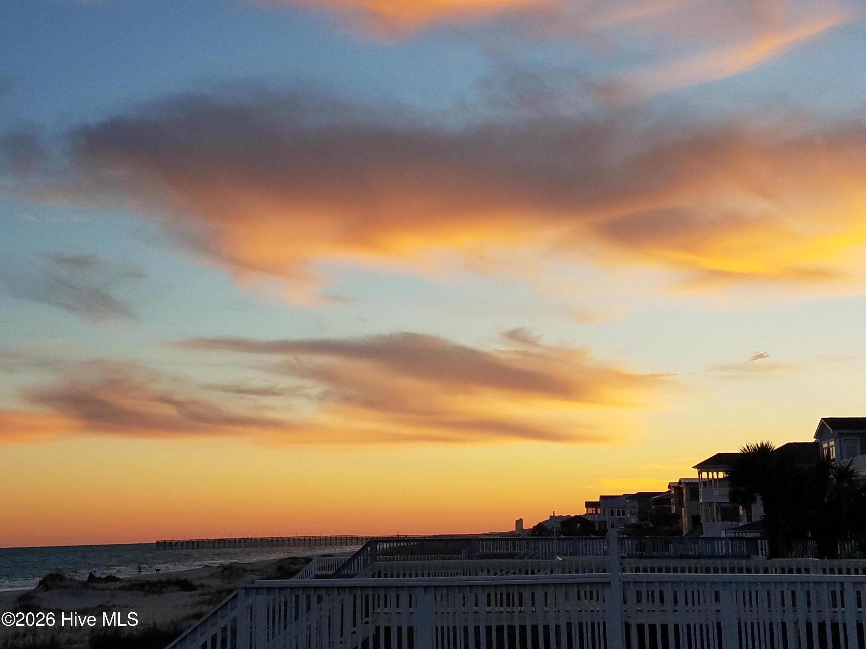 100564948 | Photo 77