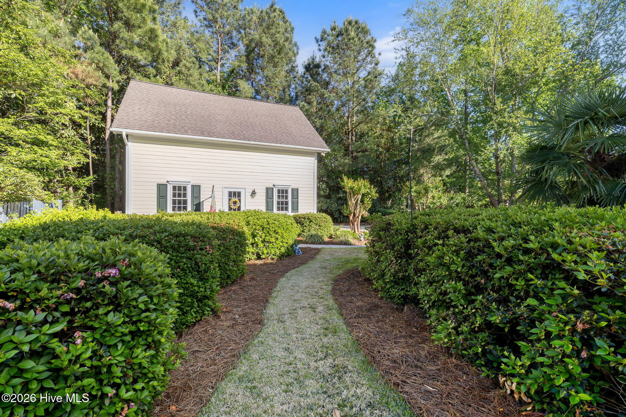 100570394 | Photo 76