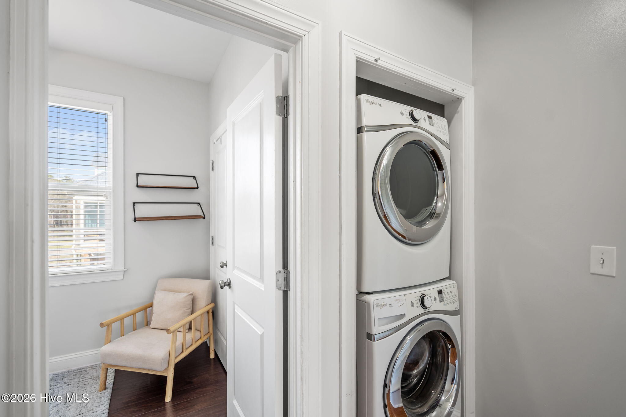 100560488 | Photo 36