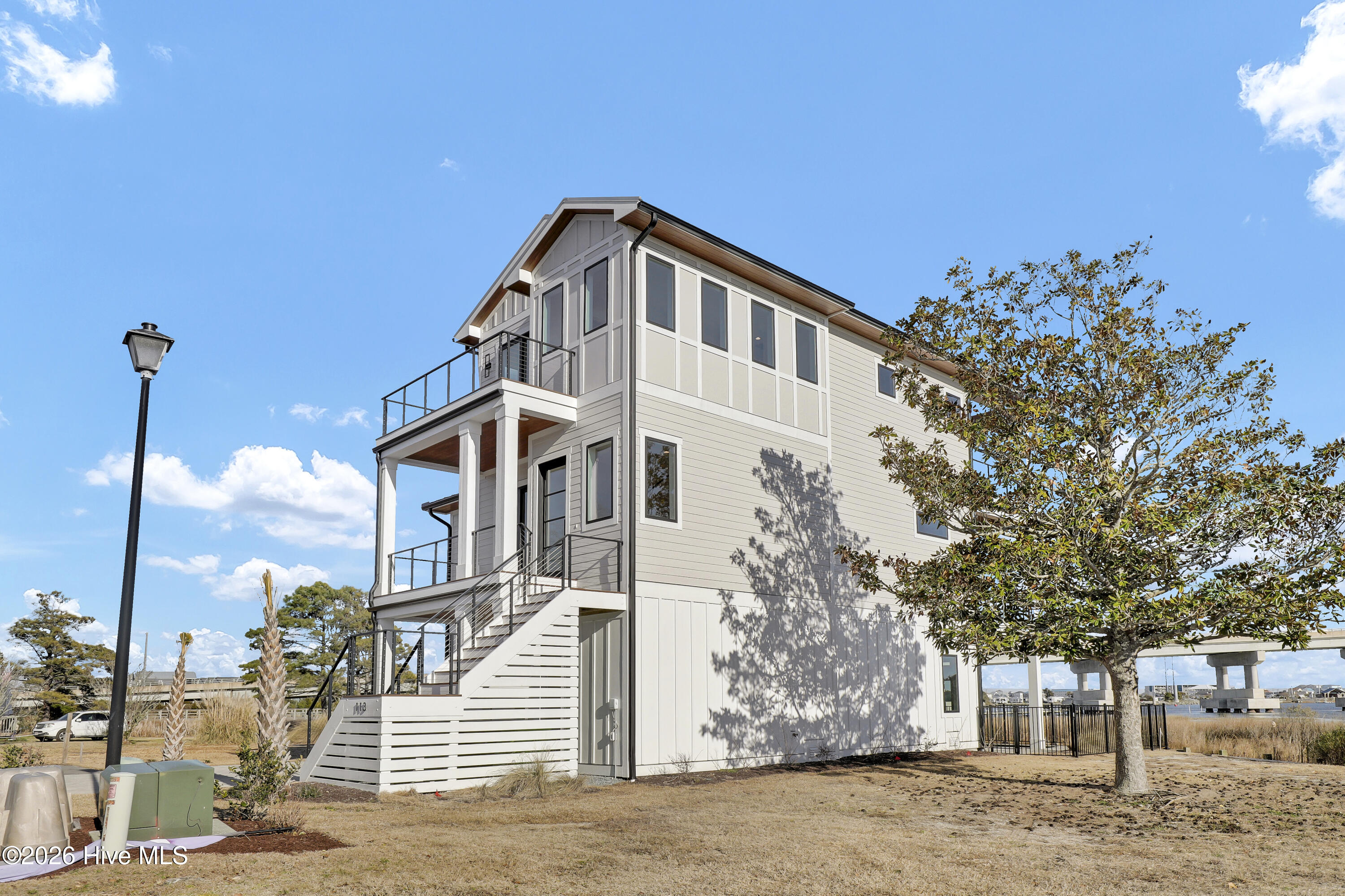 100556414 | Photo 58