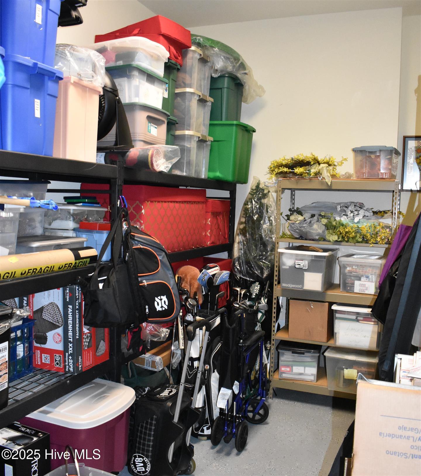 100518615 | Photo 72