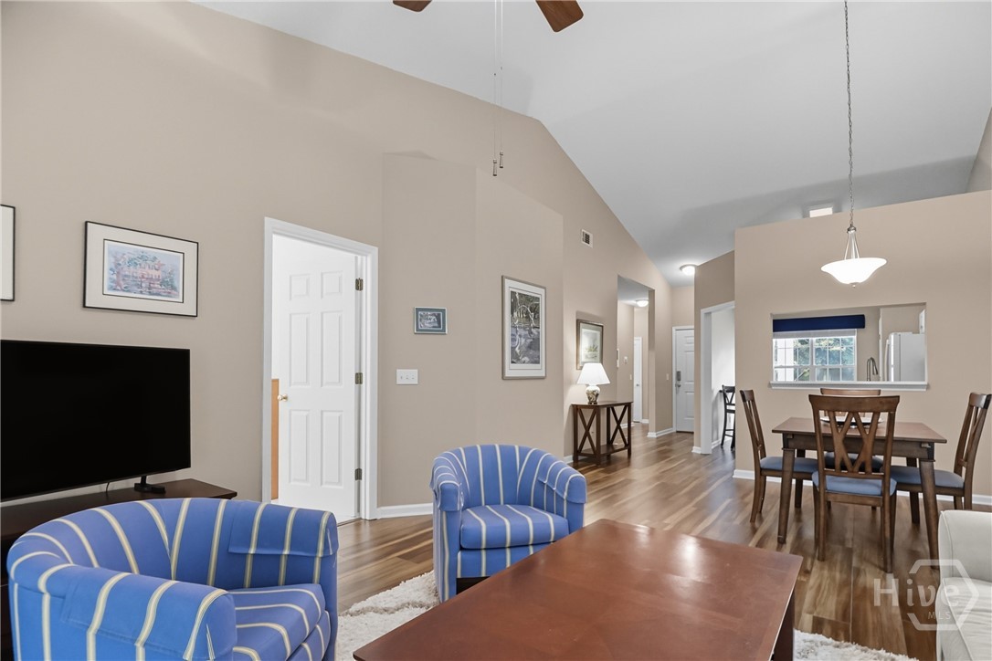 11 River Trace Court