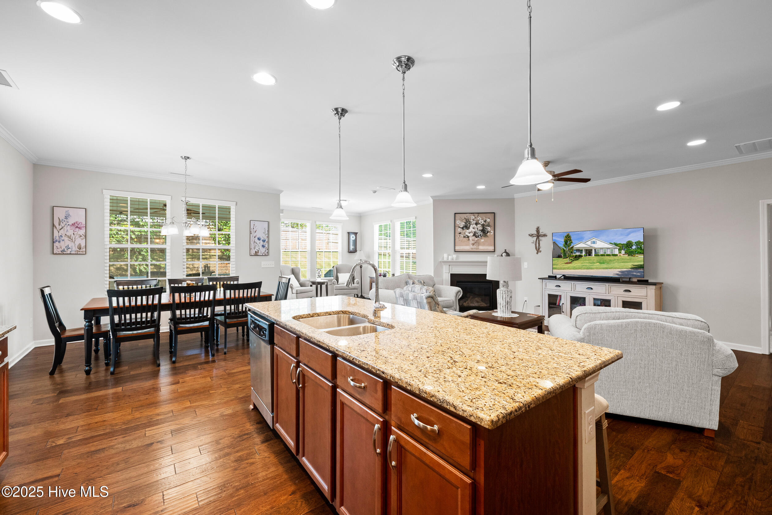 1101 redwood valley ln-kitchen 3