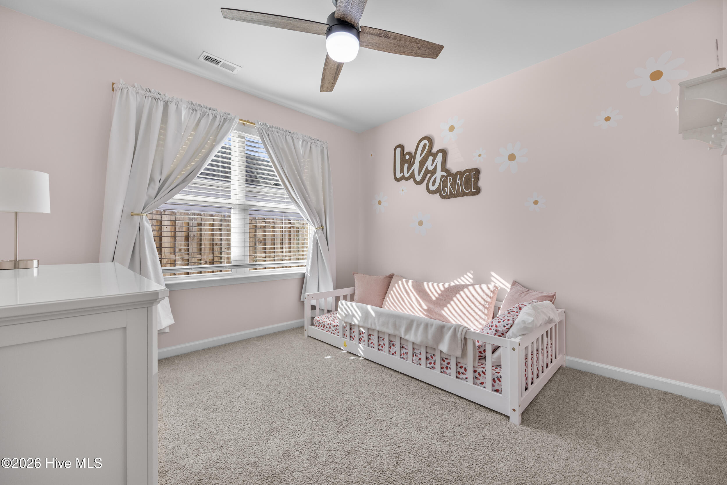 100550214 | Photo 23