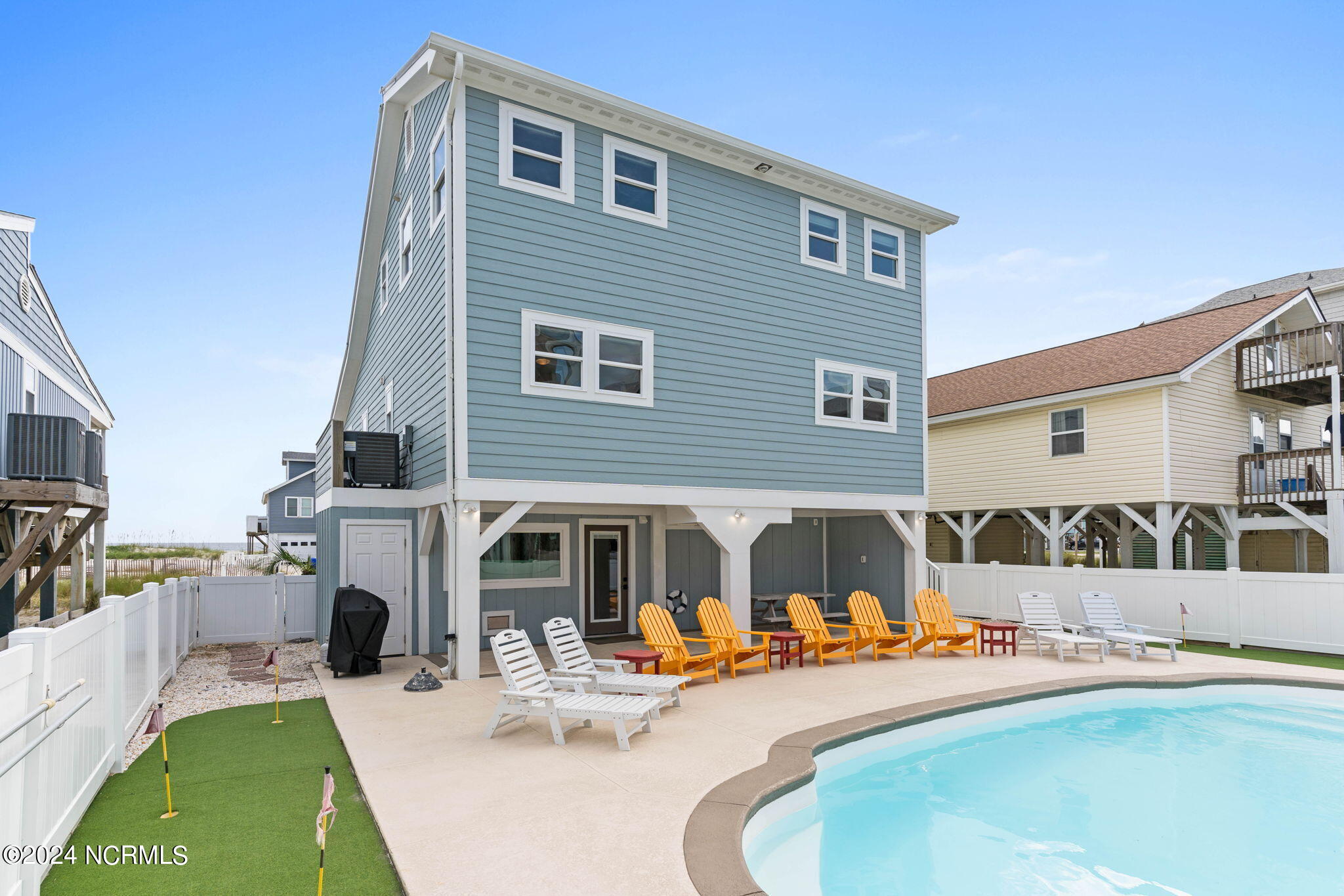 100464984 | Photo 22