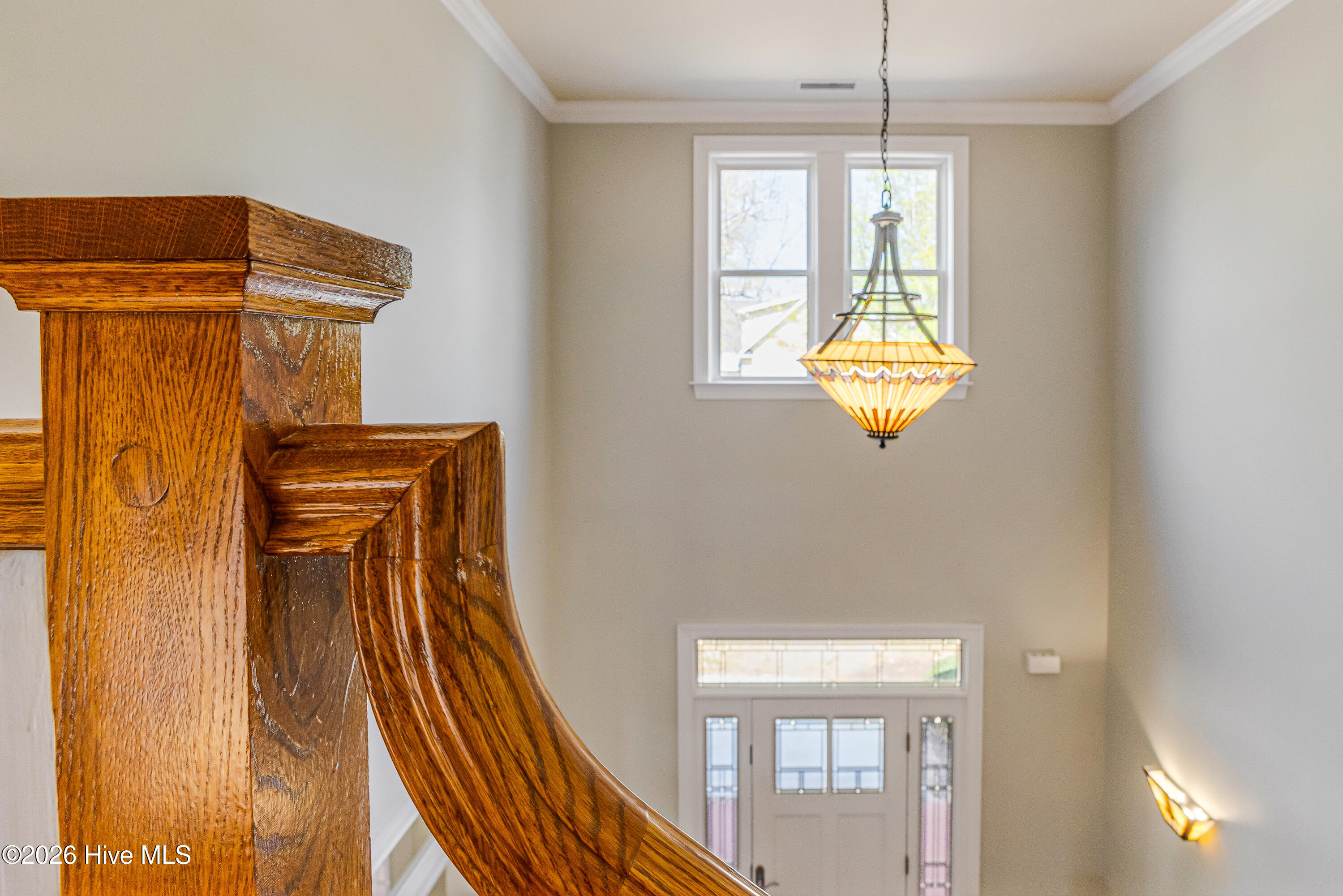 100563168 | Photo 33