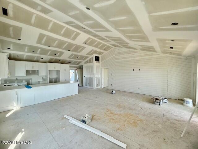 100552100 | Photo 37