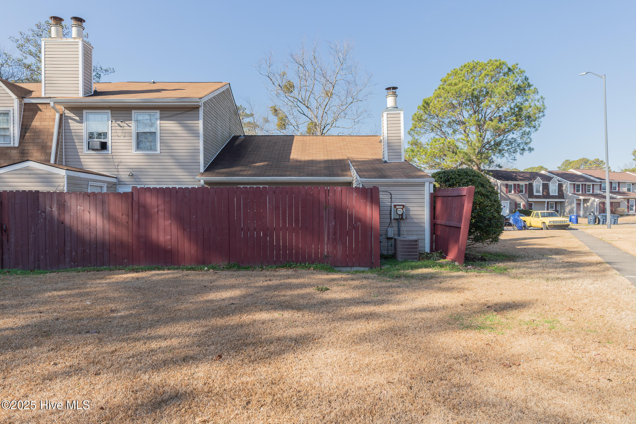 100546793 | Photo 31