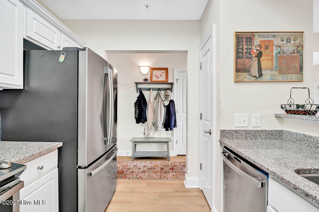 100497917 | Photo 10