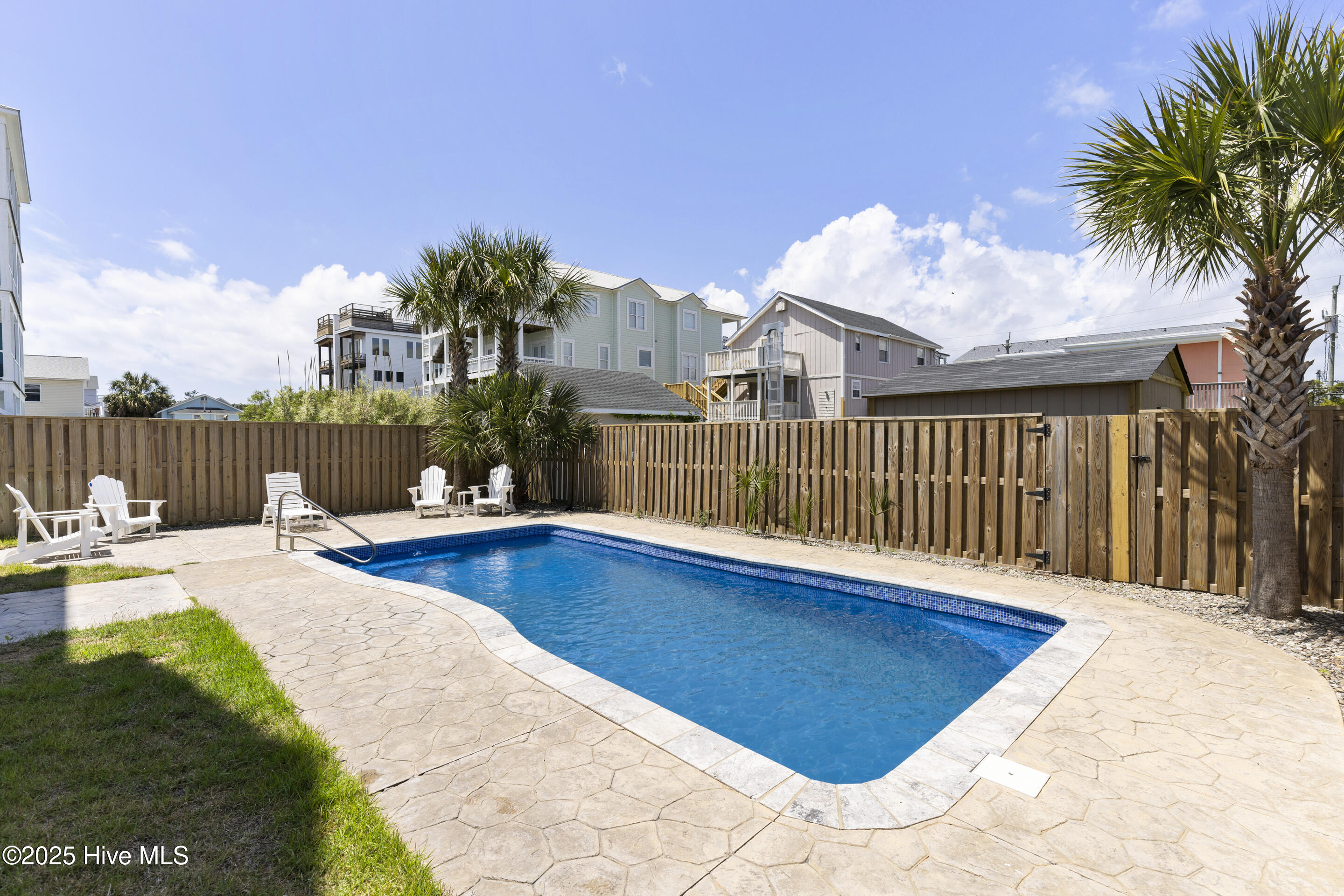 100546284 | Photo 54