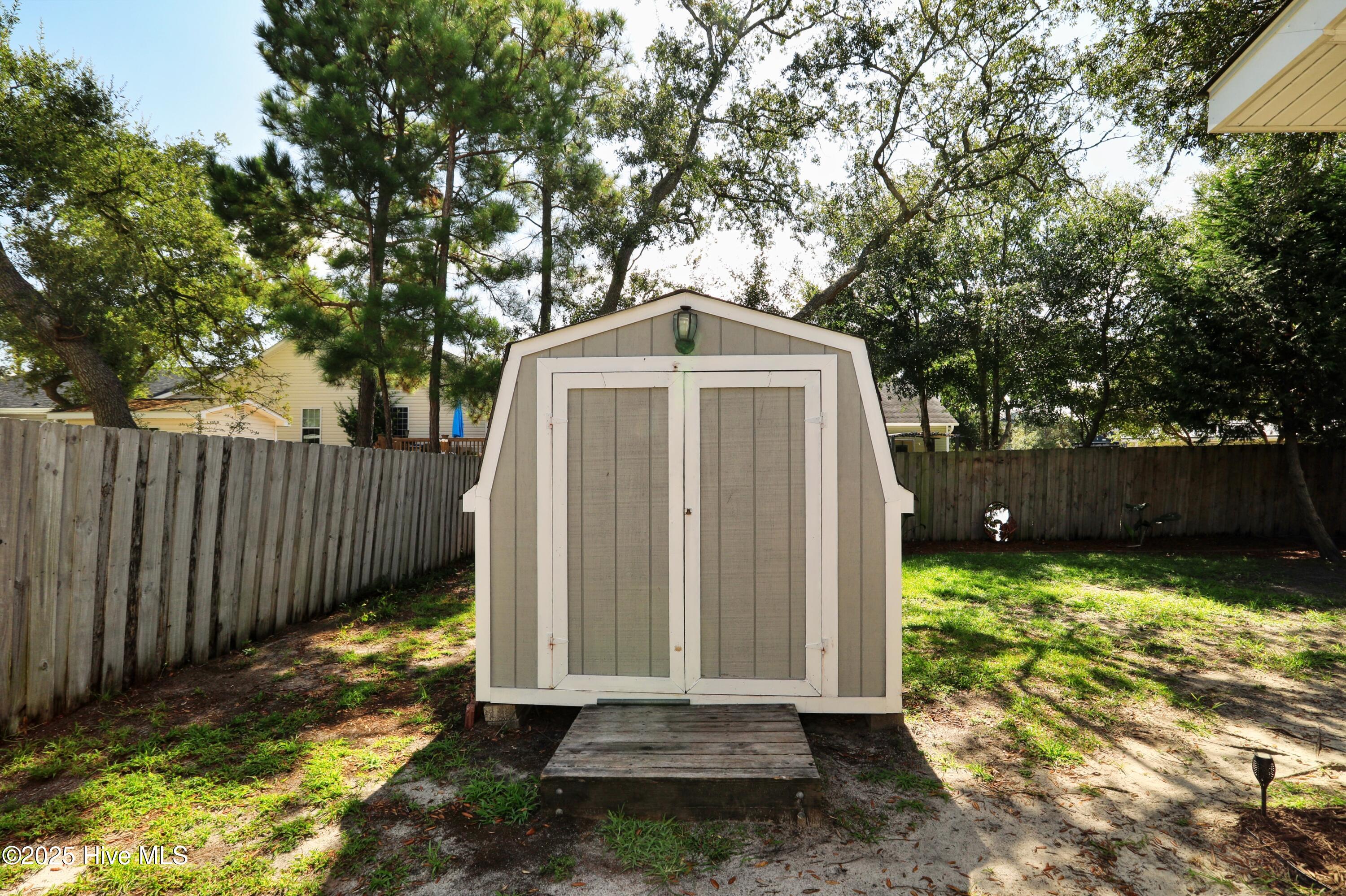 100523297 | Photo 22