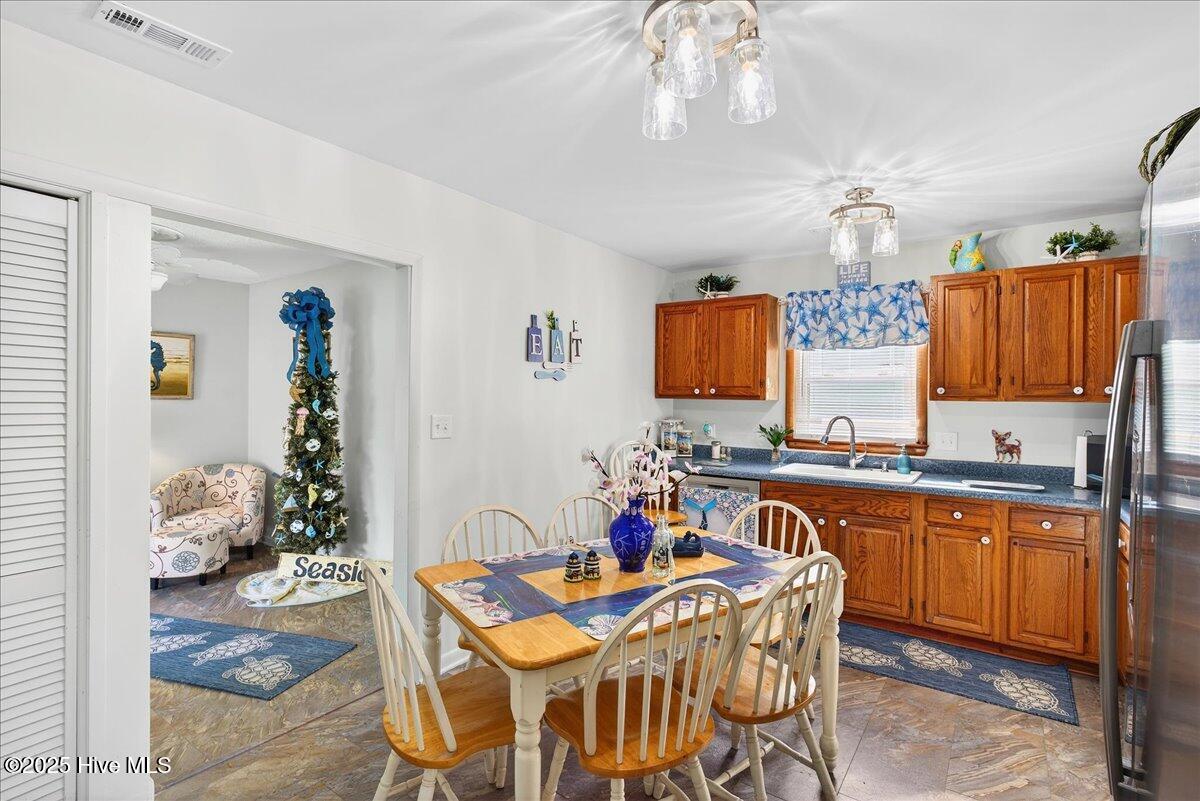 100532299 | Photo 11