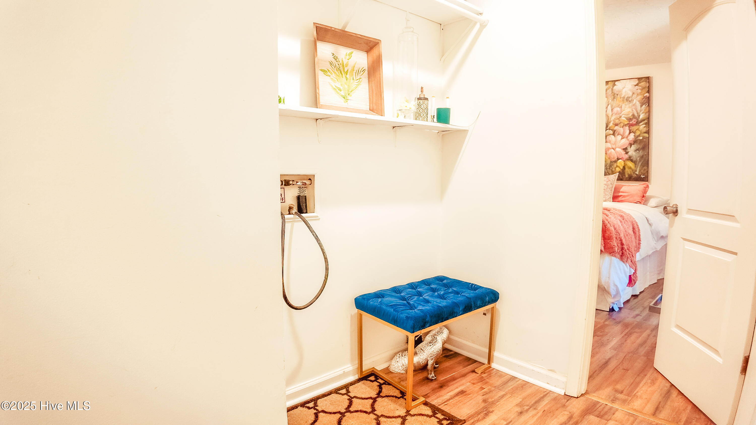 100517636 | Photo 16