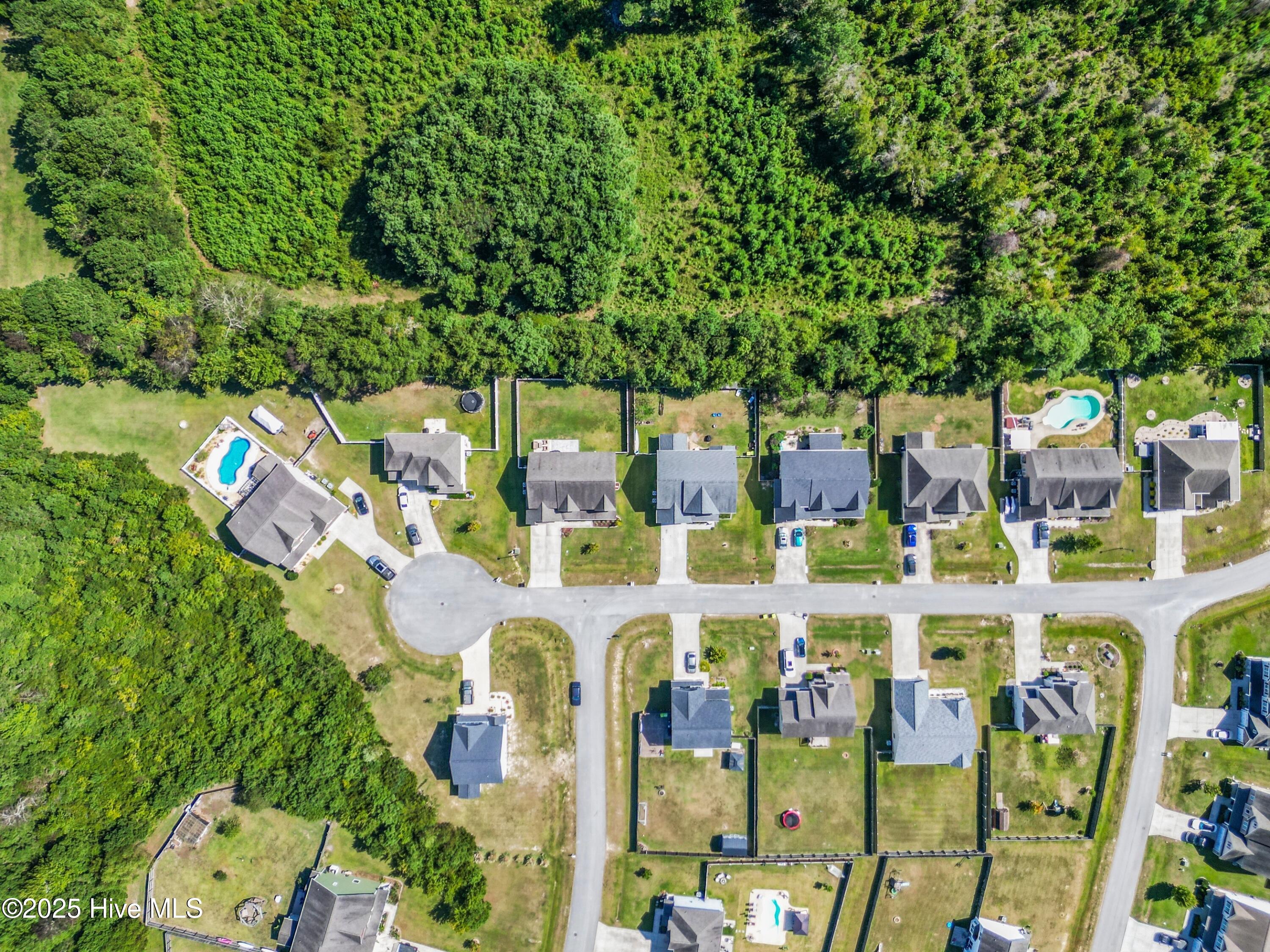 100532495 | Photo 76