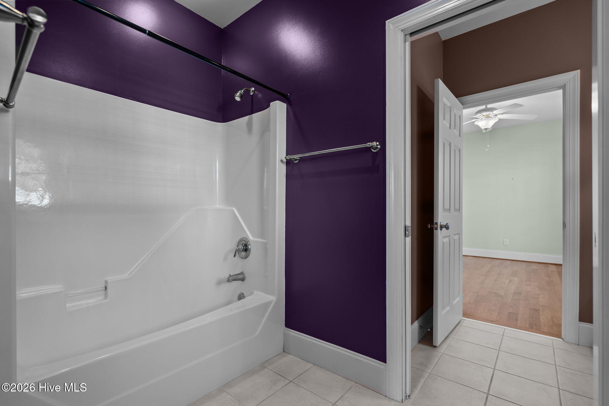 100552731 | Photo 41