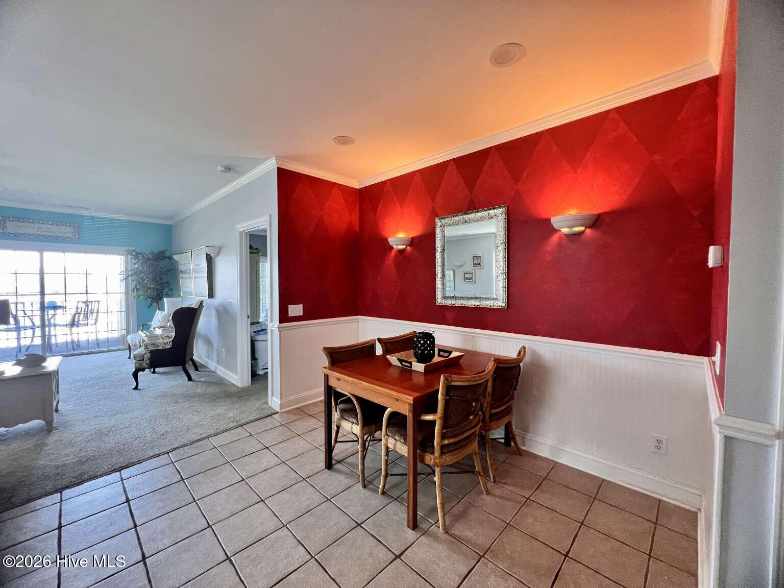 100557265 | Photo 15