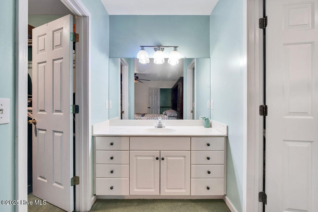 100532322 | Photo 27