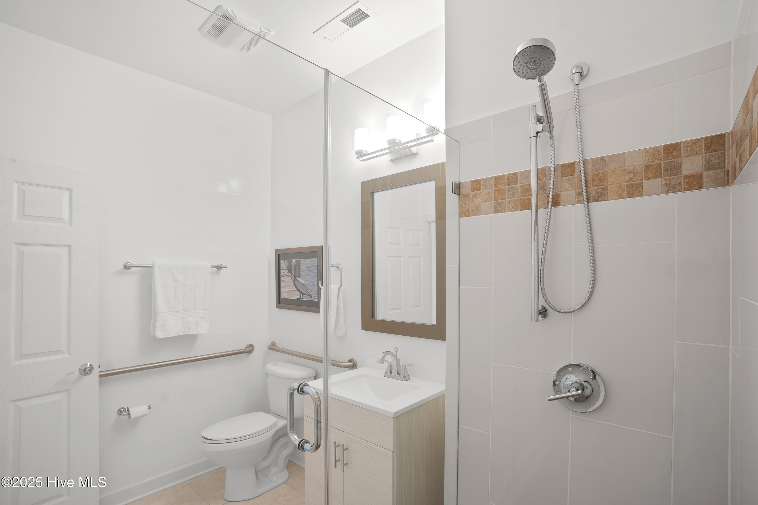 100526442 | Photo 17