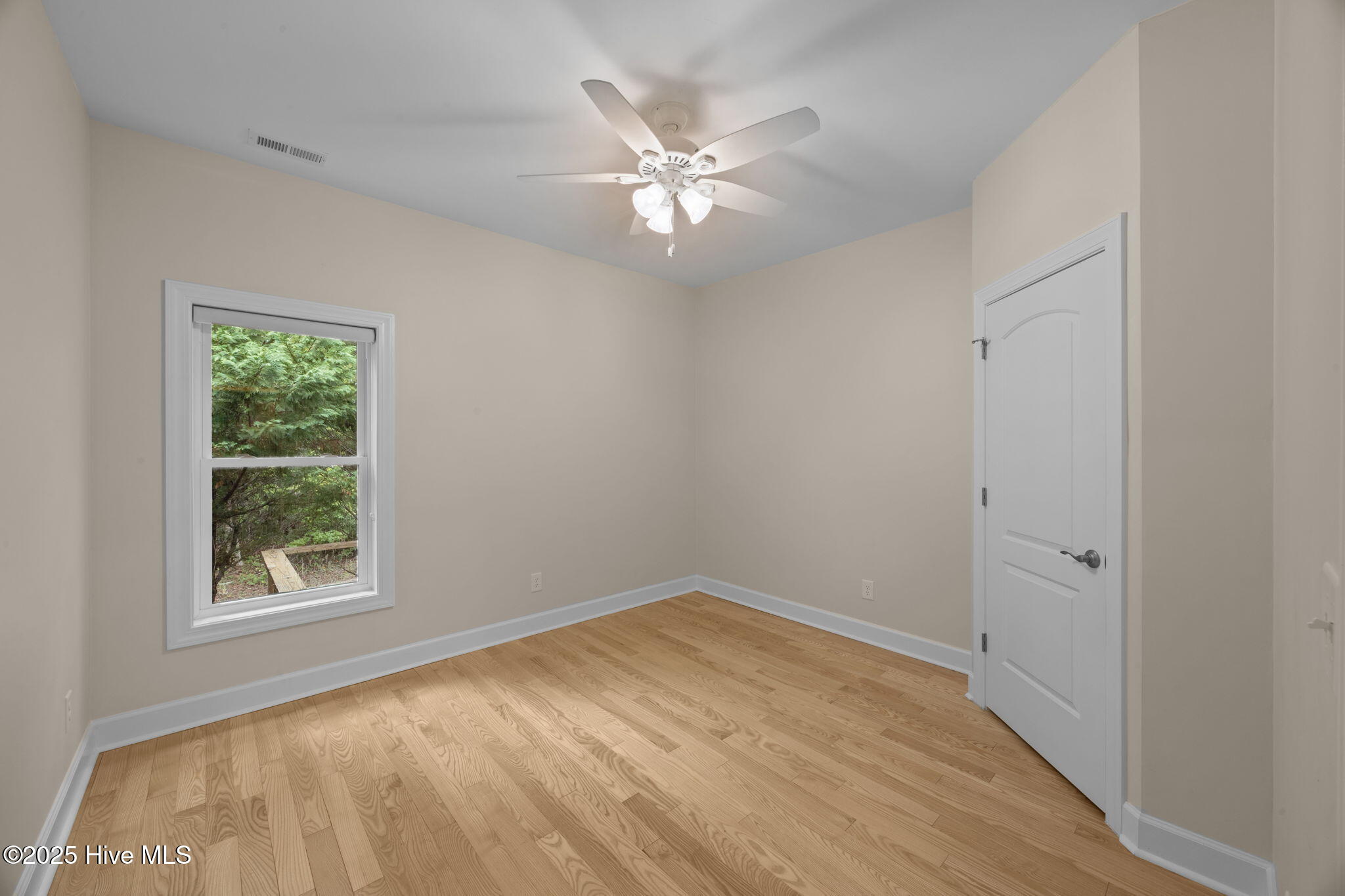 402 Whittaker Point Road,Oriental