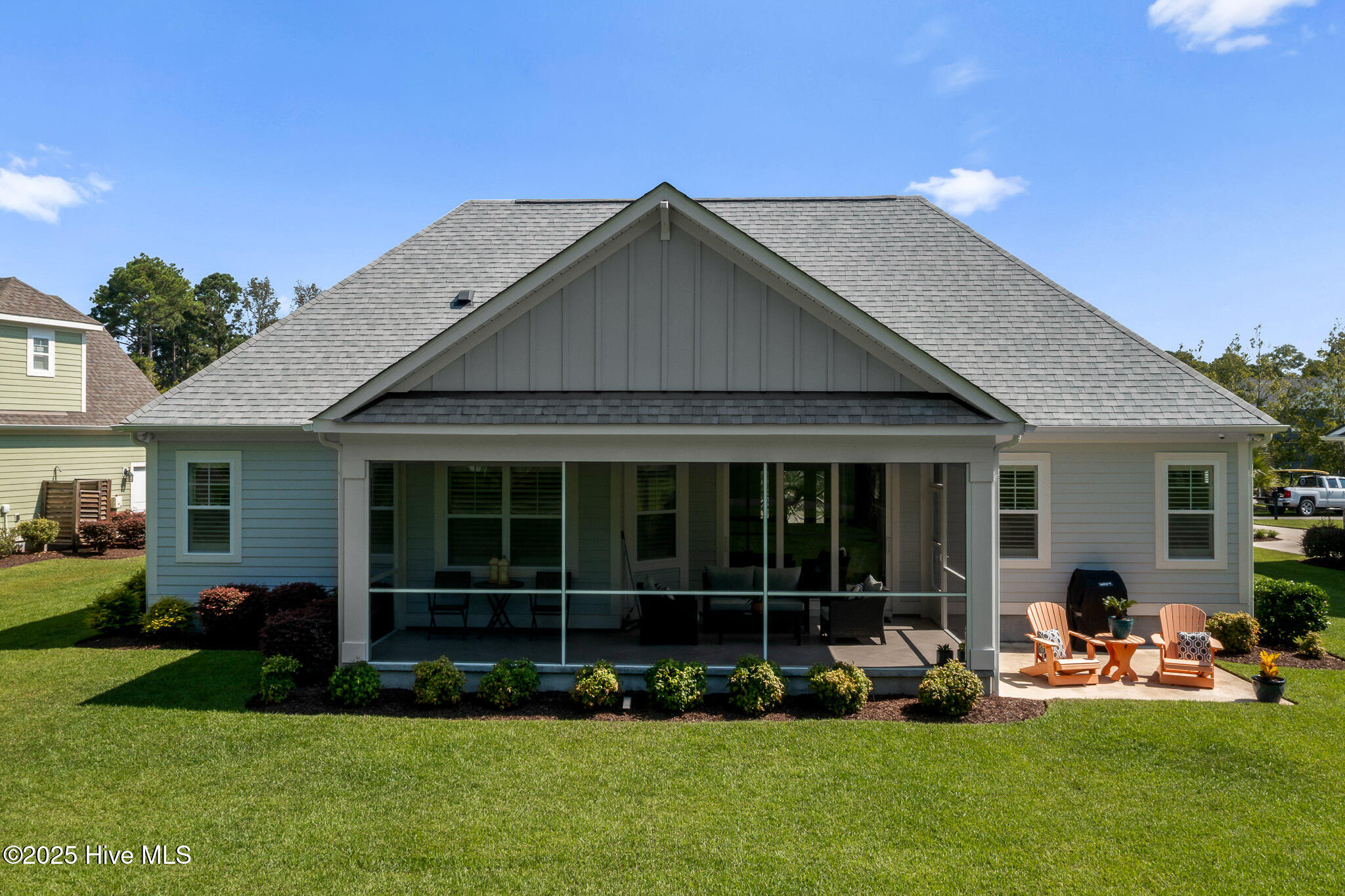 100526725 | Photo 46