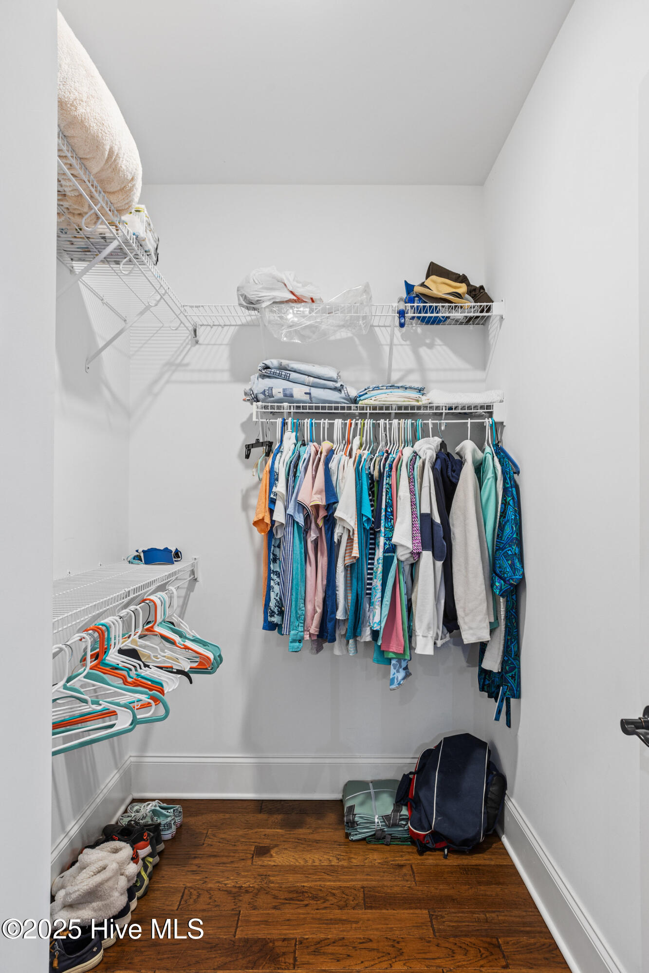 100503358 | Photo 28