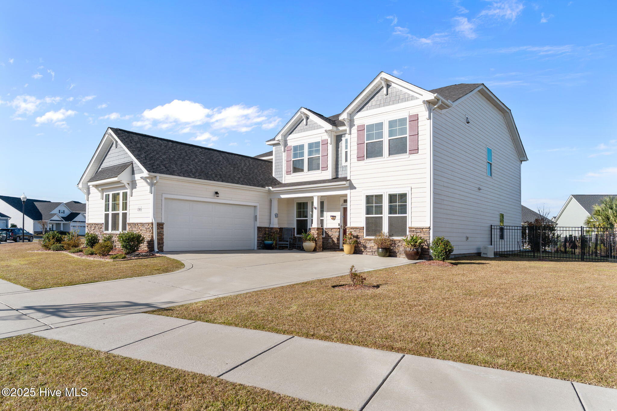 100542134 | Photo 41