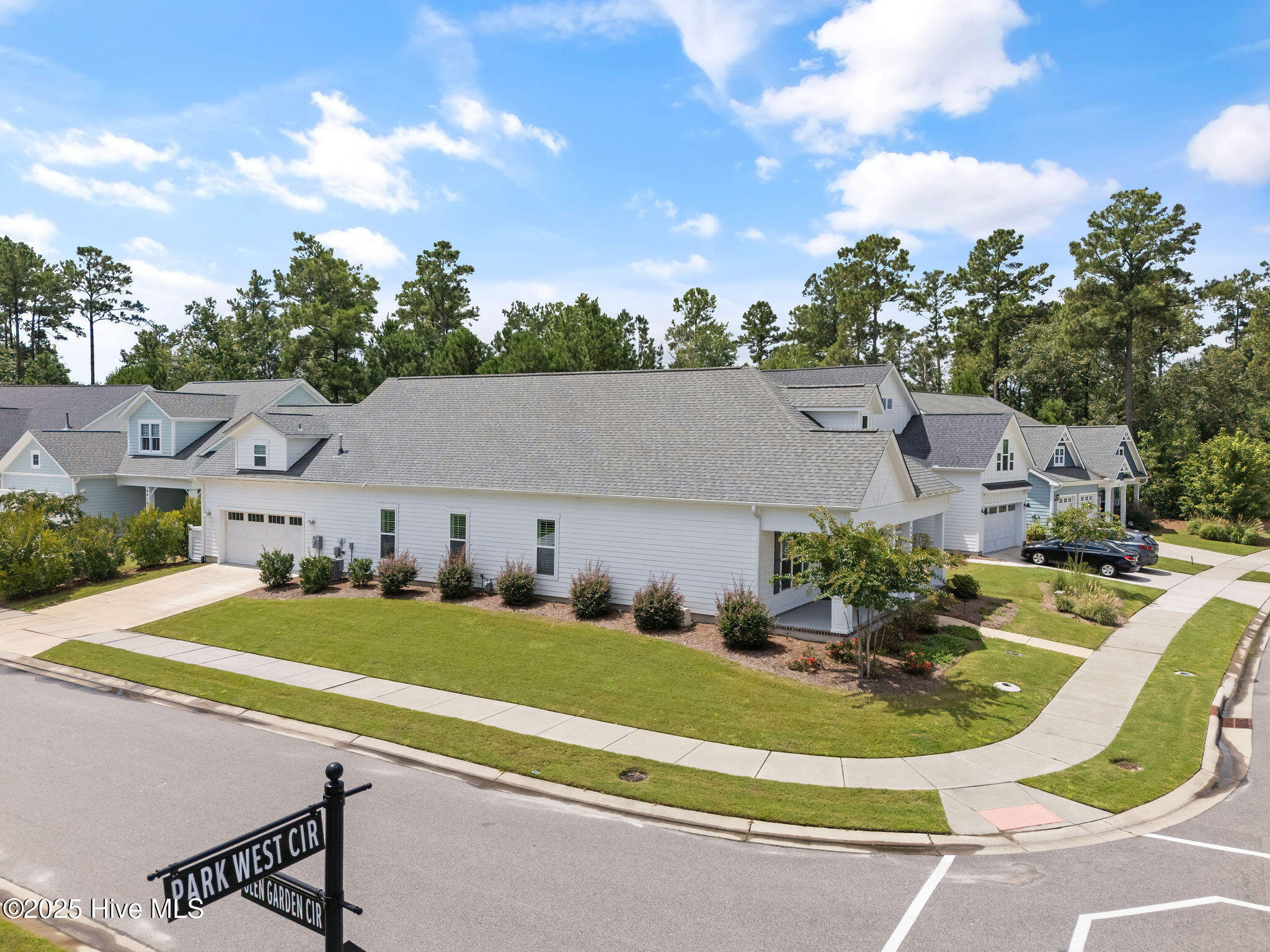 100523892 | Photo 64