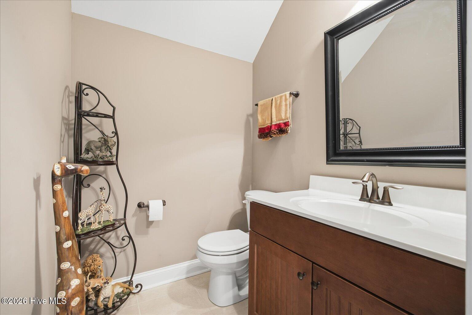 100549757 | Photo 32