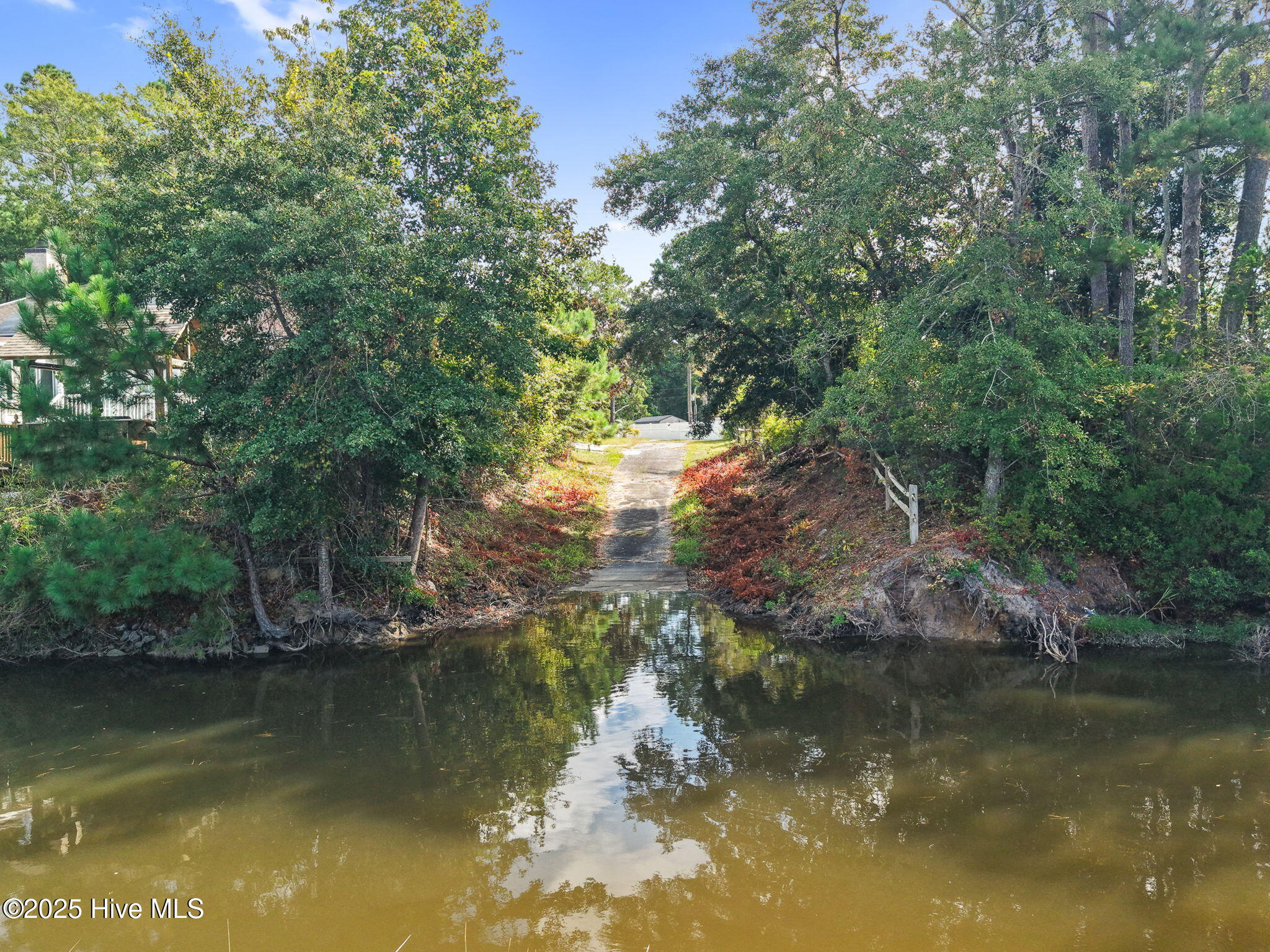 100533110 | Photo 32