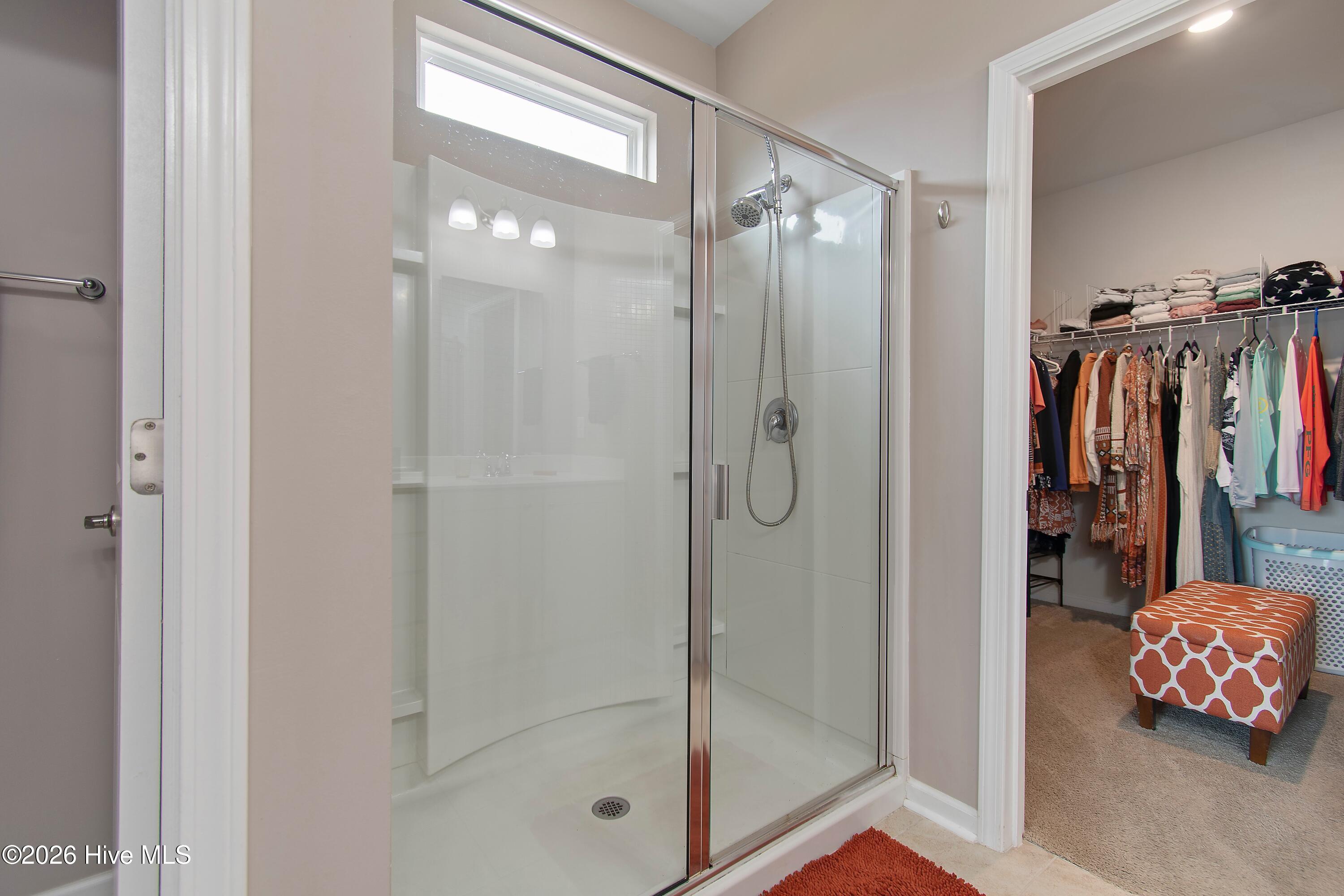 100555965 | Photo 22