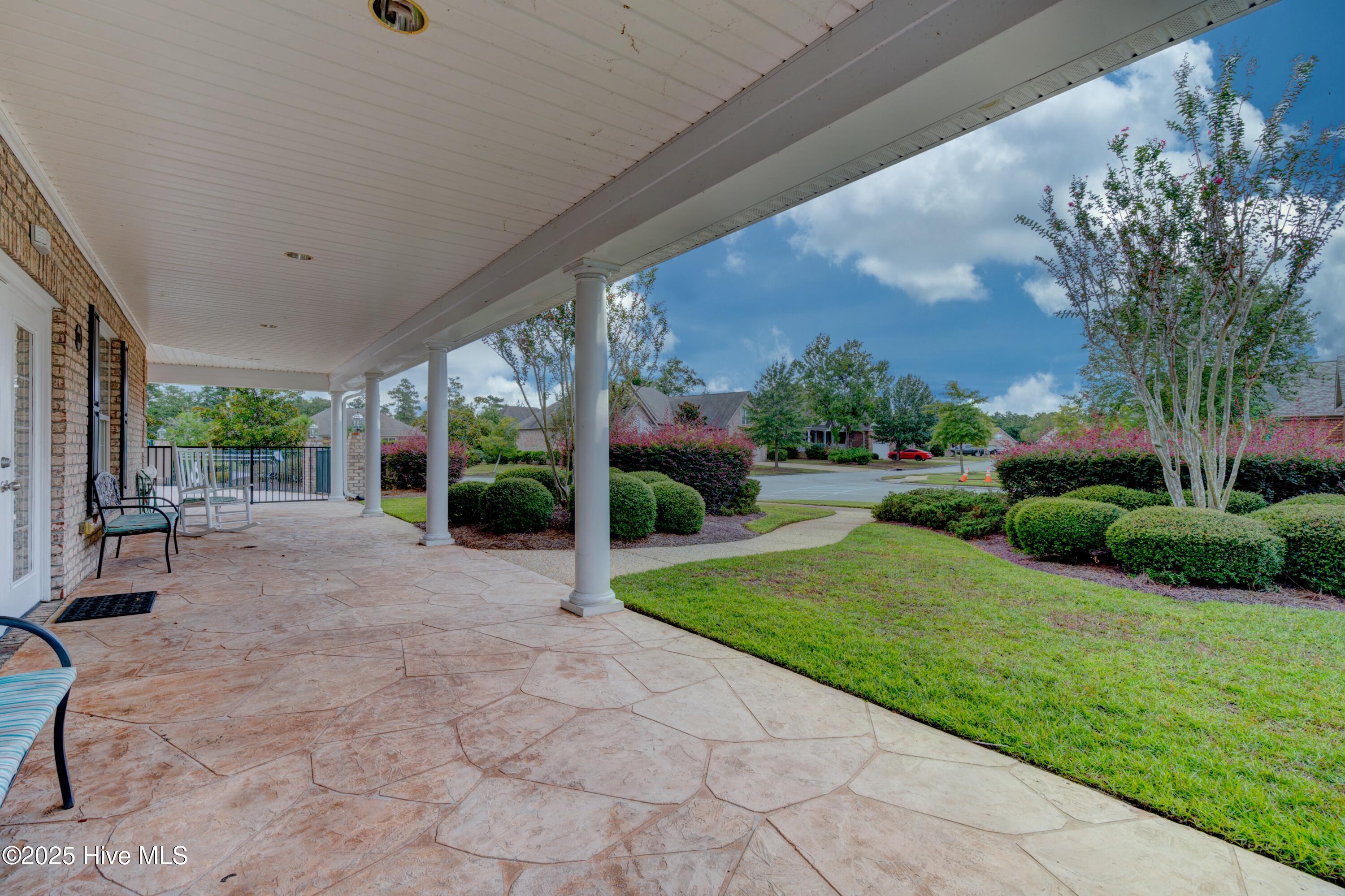 100543766 | Photo 31