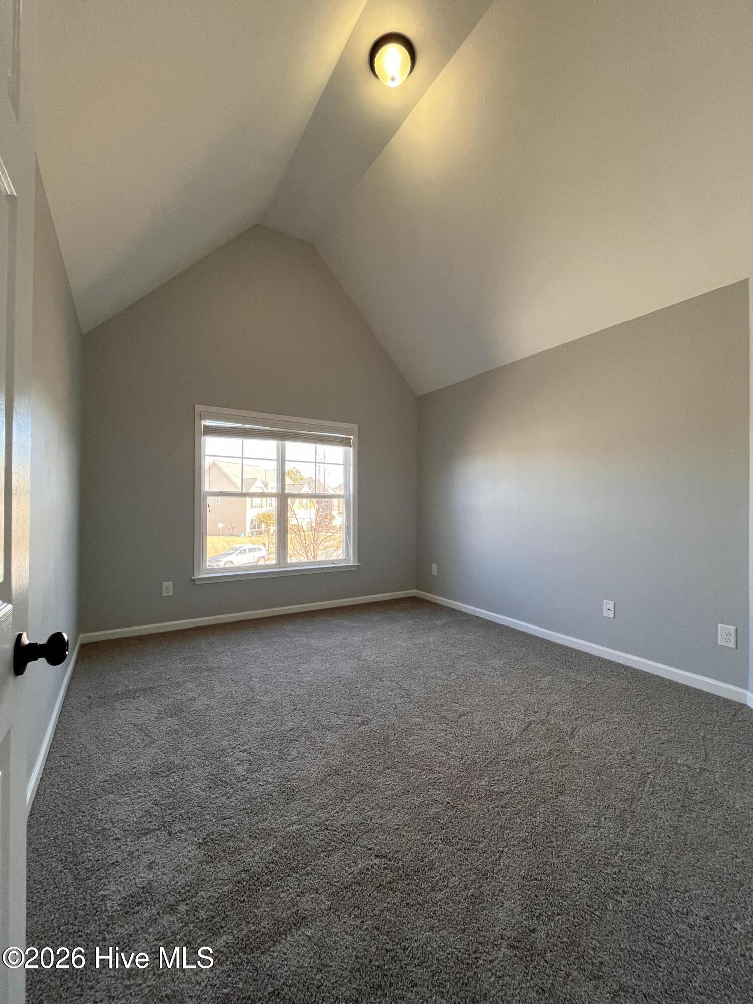 100550557 | Photo 20