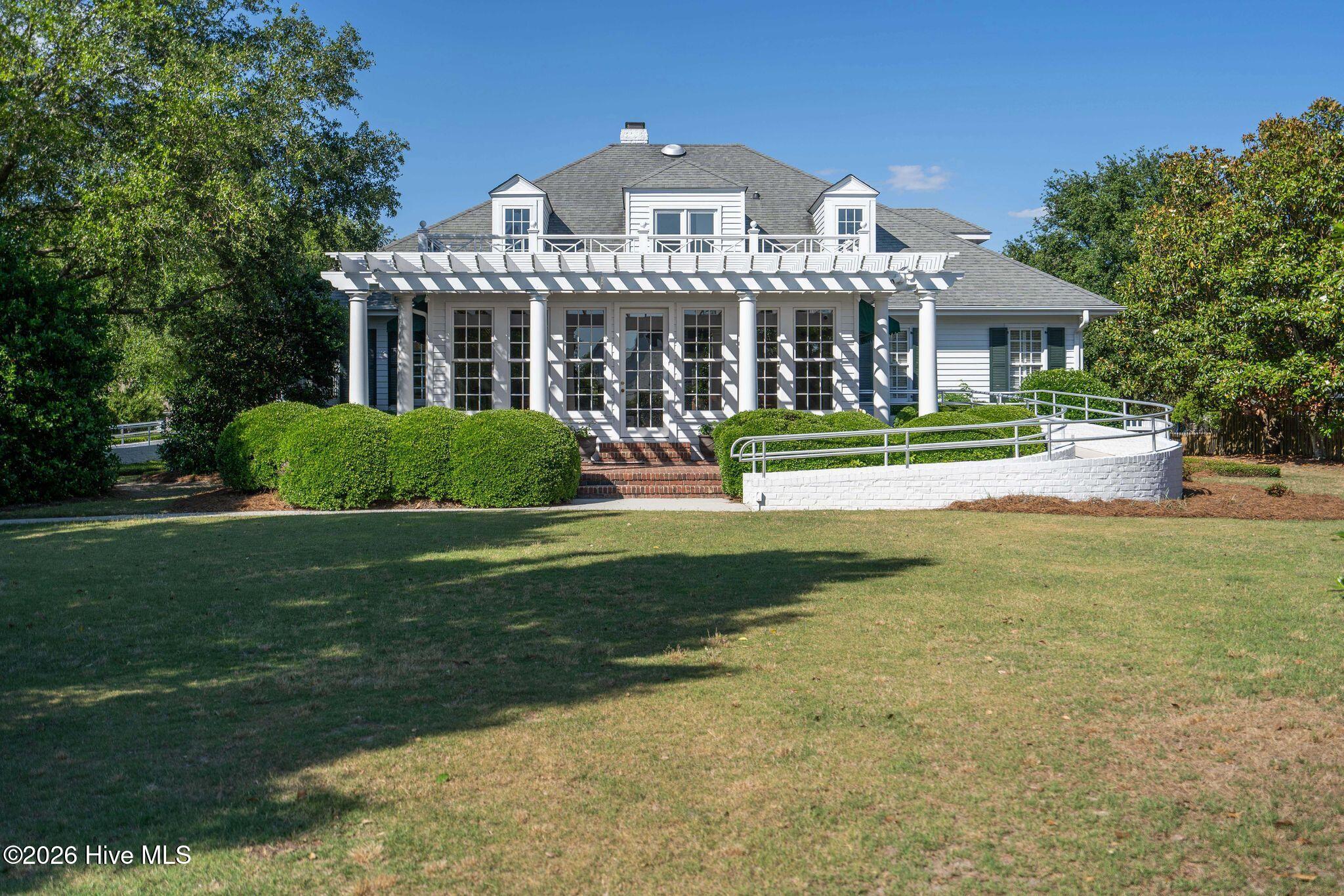 100567586 | Photo 52