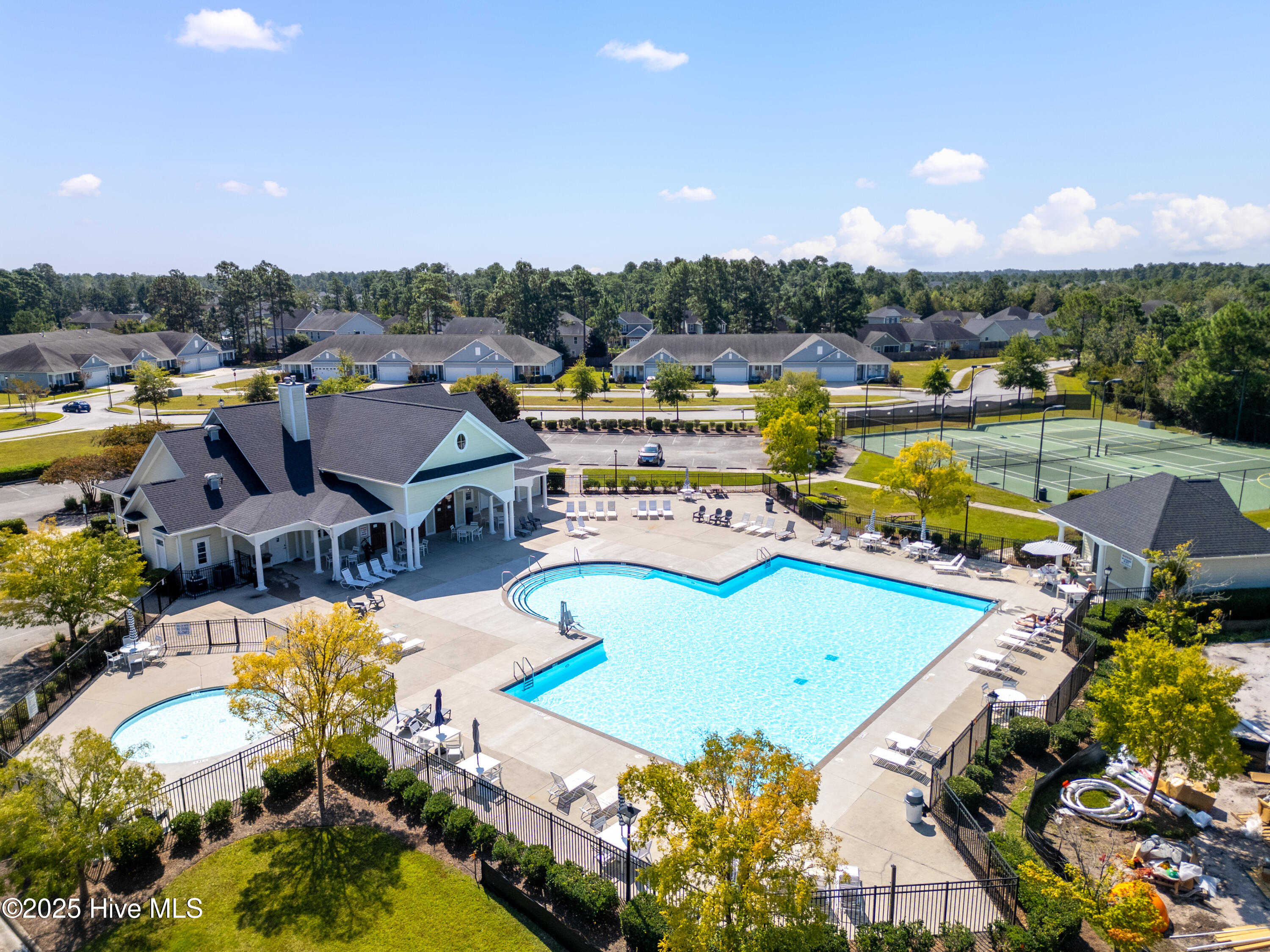 100562624 | Photo 34