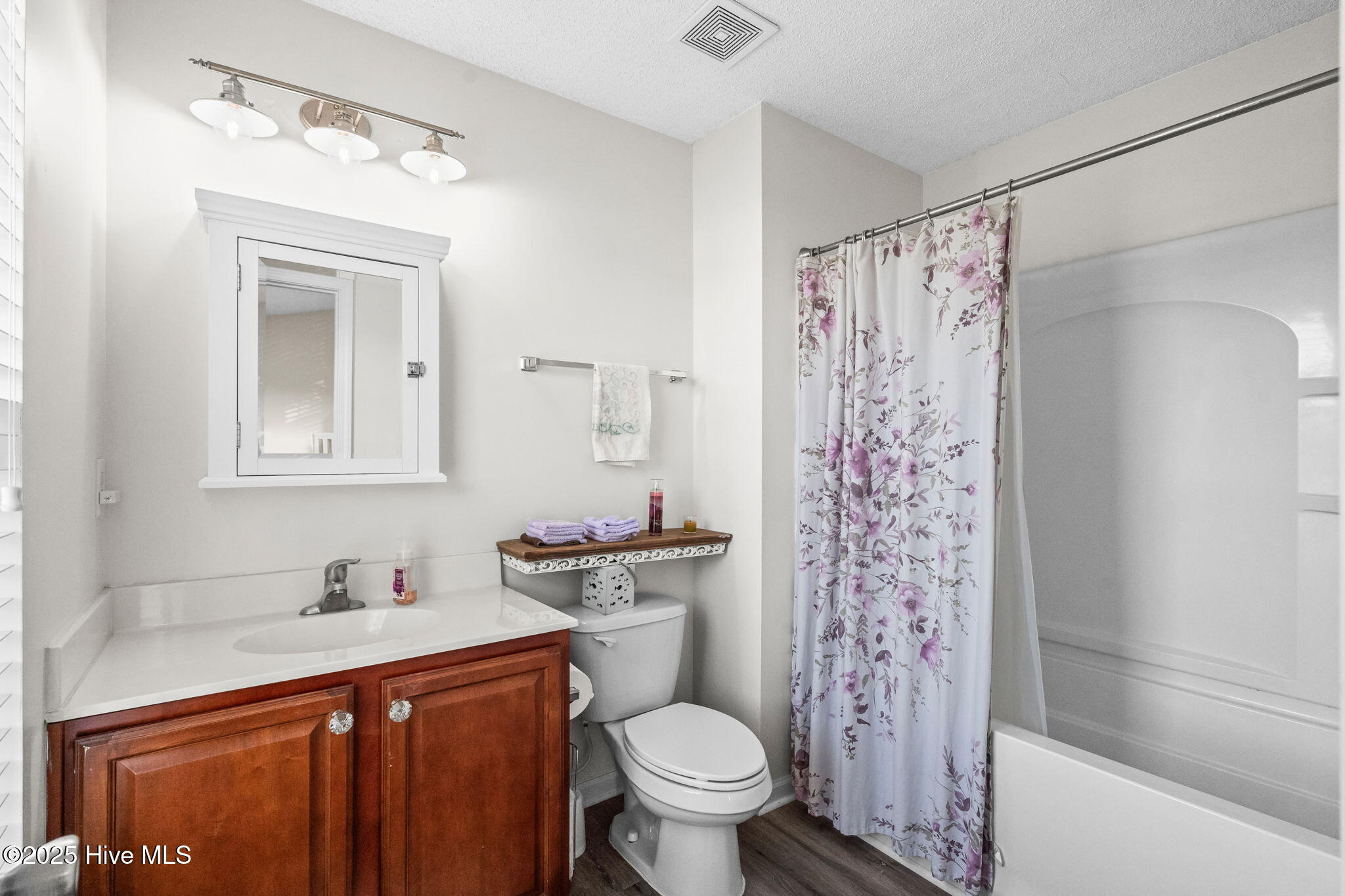 3035 Cedar Creek Lane, Carolina Shores, NC 28467 – photo 22: 36-web-or-mls-3035 Cedar Creek Ln 32