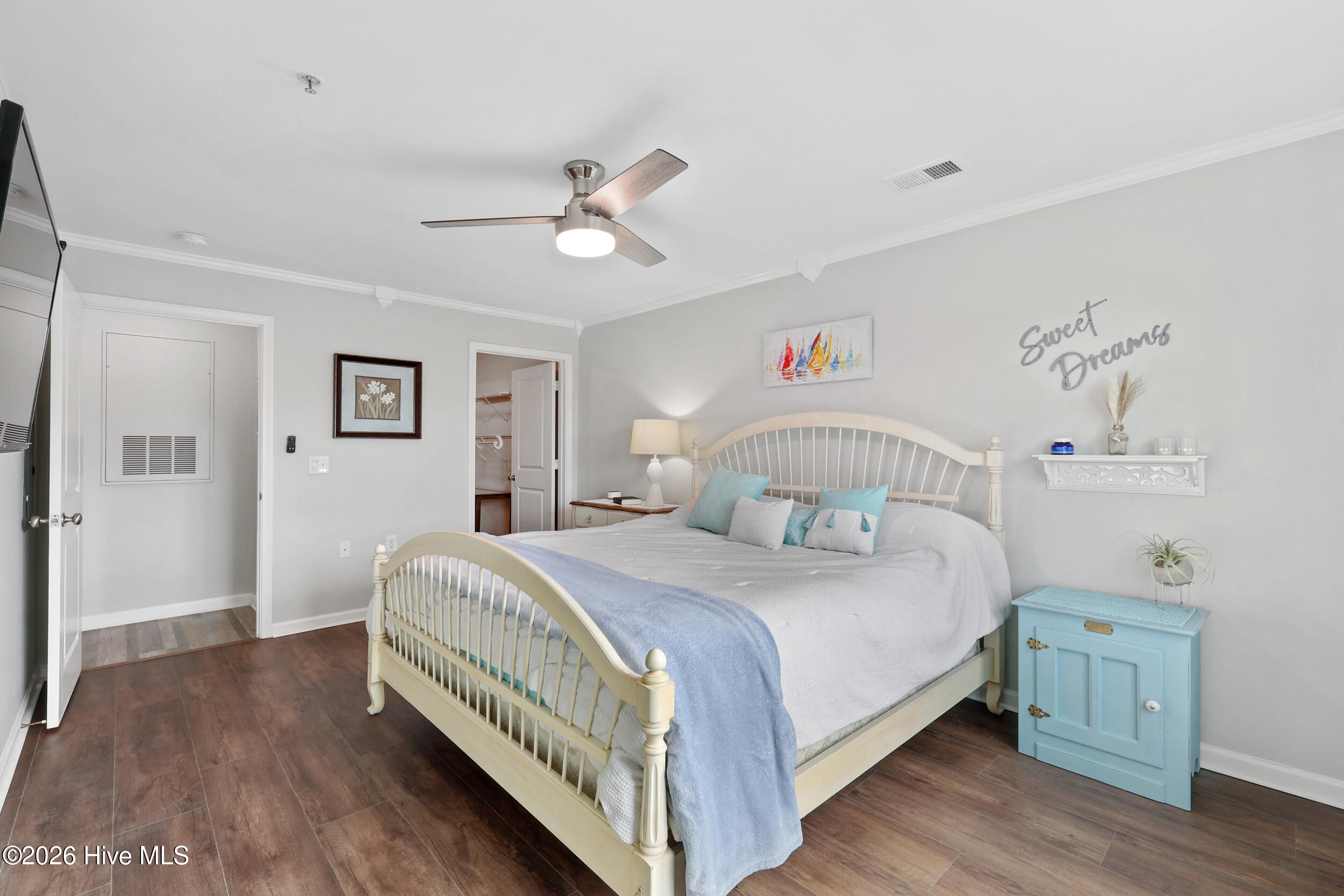 100552778 | Photo 16