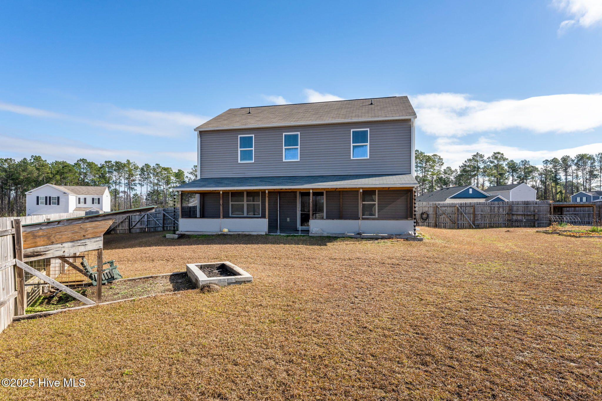 100523814 | Photo 37