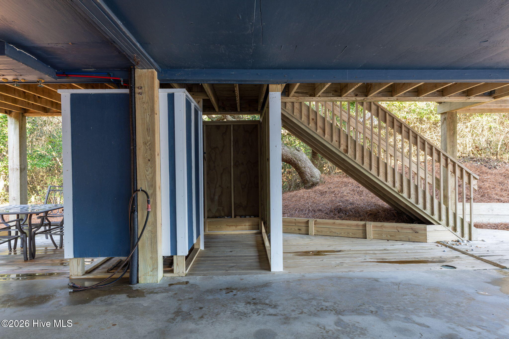 100552725 | Photo 38