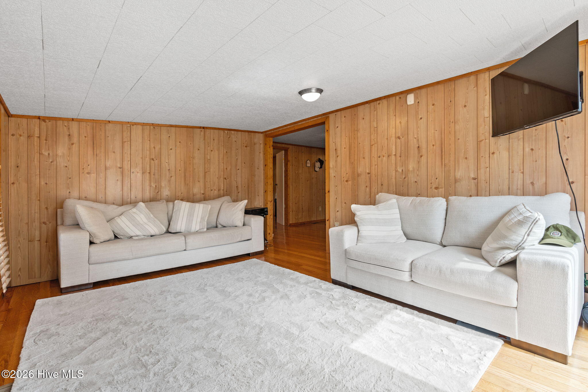 100555988 | Photo 20