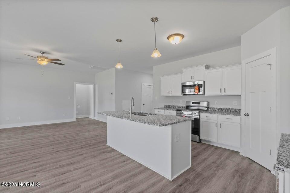 100510380 | Photo 16