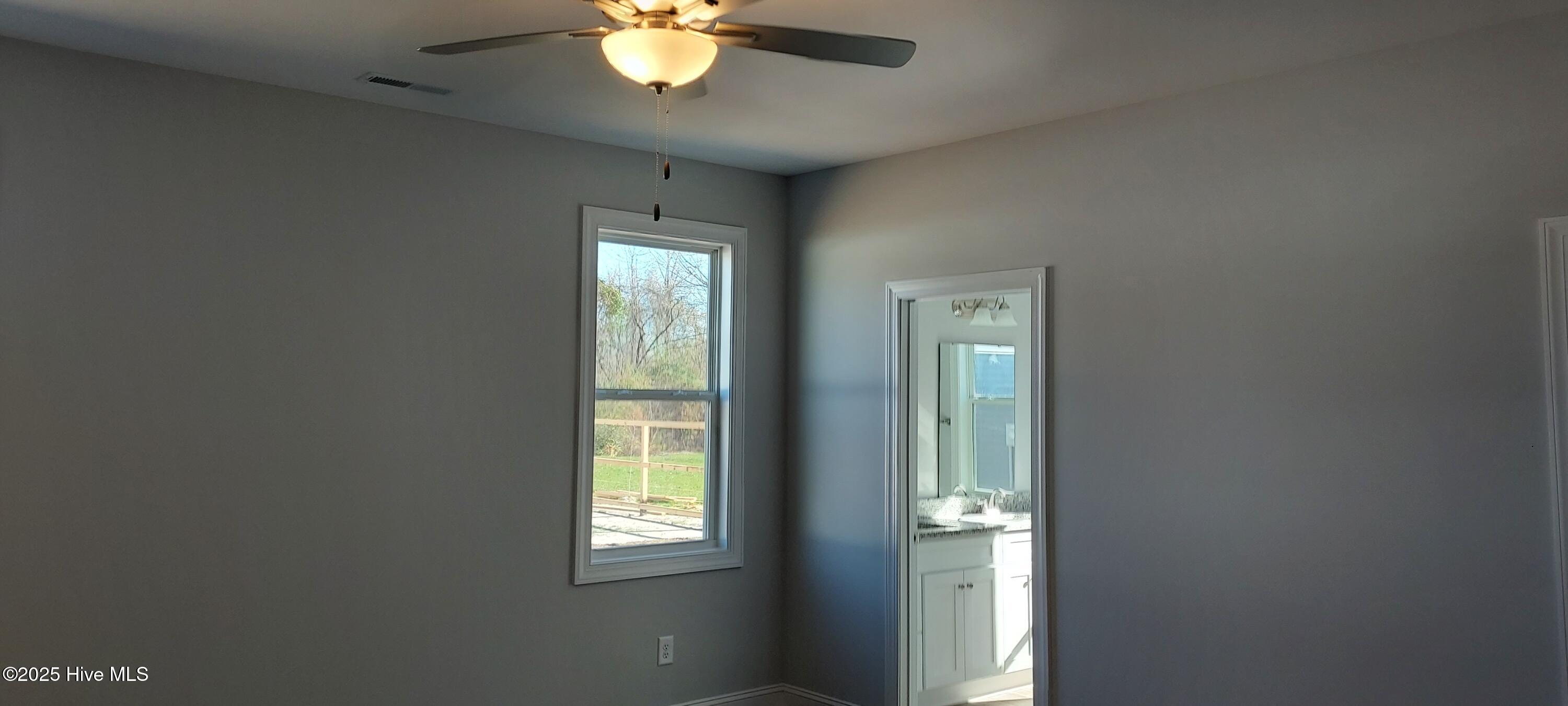 805 Short Row Court, Maysville, NC 28555 – photo 4: 1000002632
