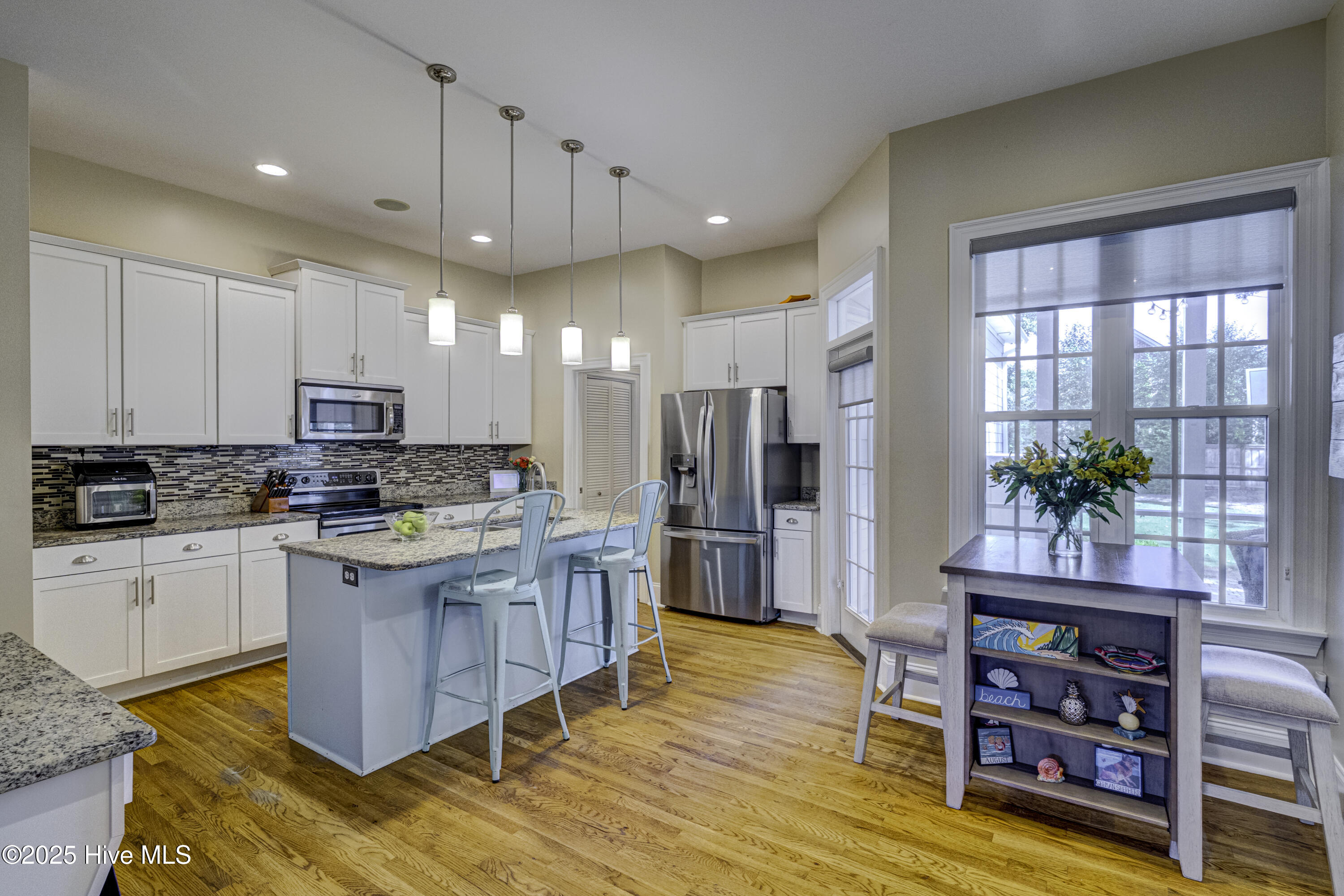 100535158 | Photo 21