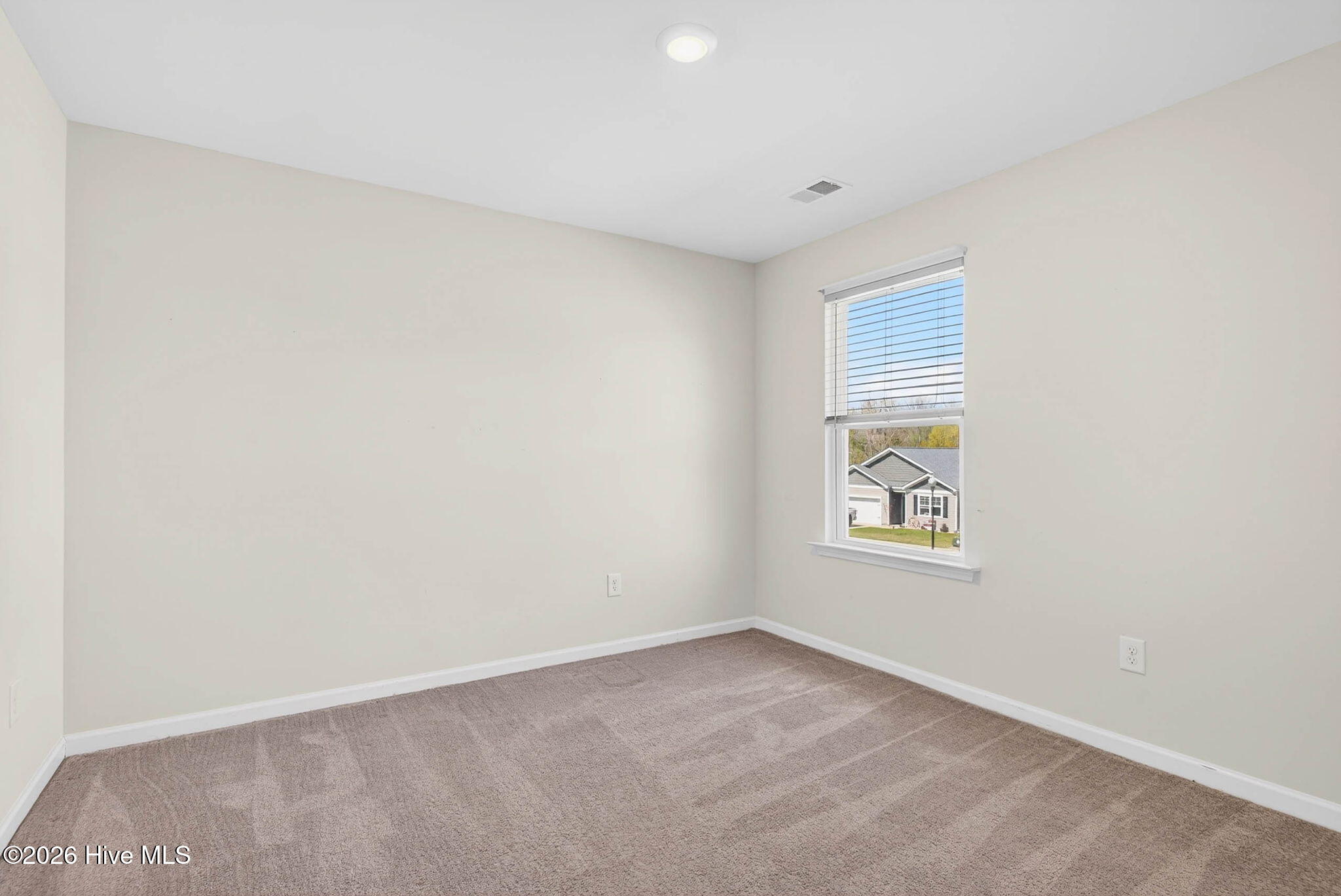 100564193 | Photo 37