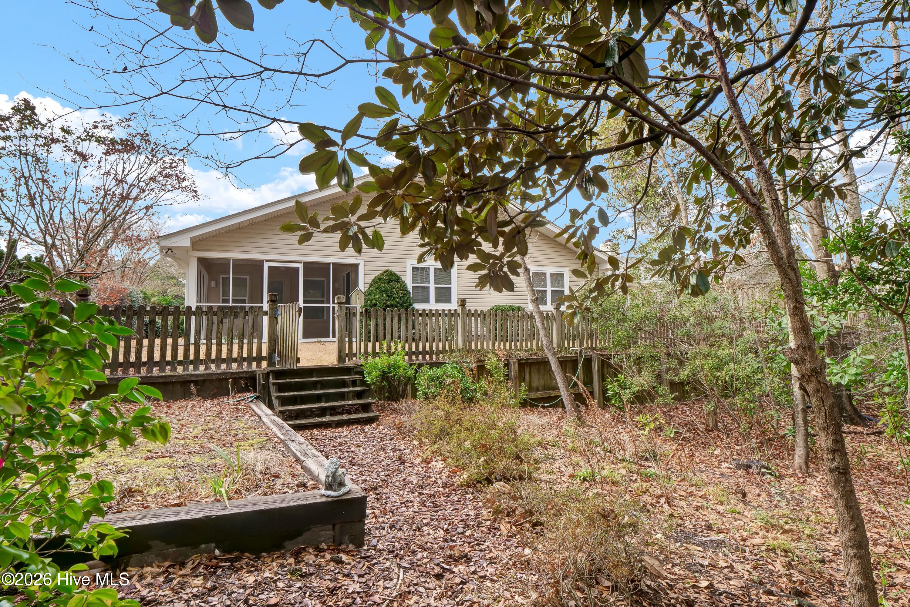 100554854 | Photo 27