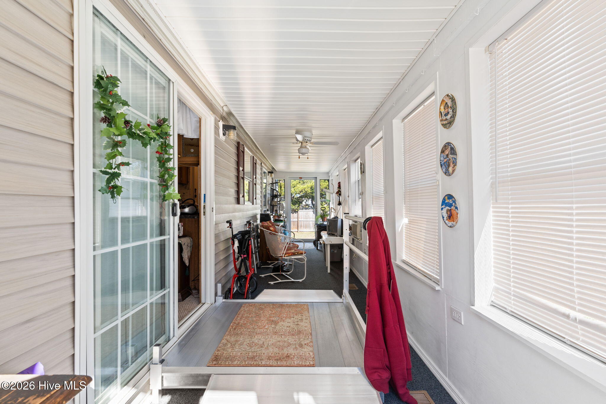 100556527 | Photo 10