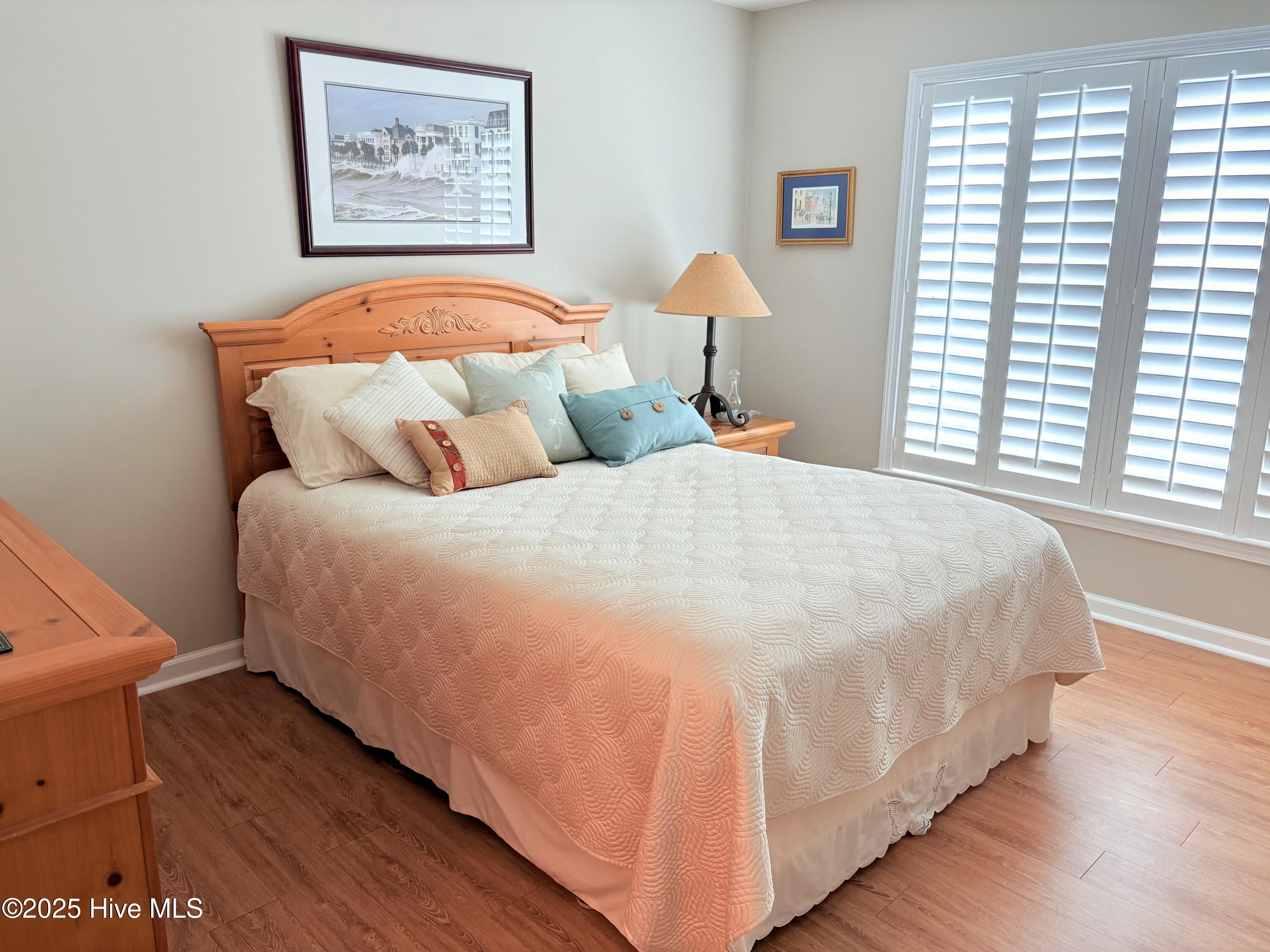 100529458 | Photo 23