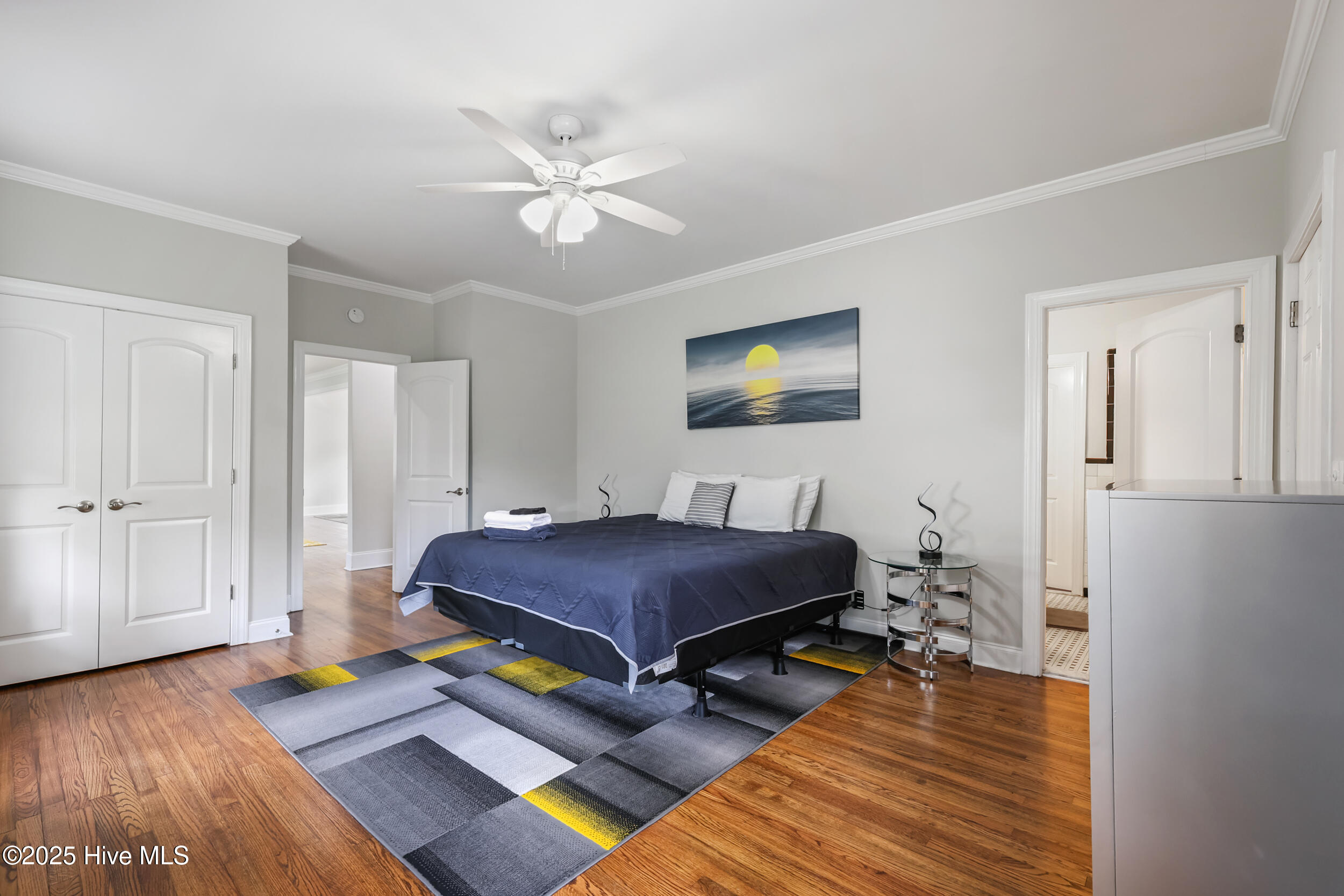 100526927 | Photo 17