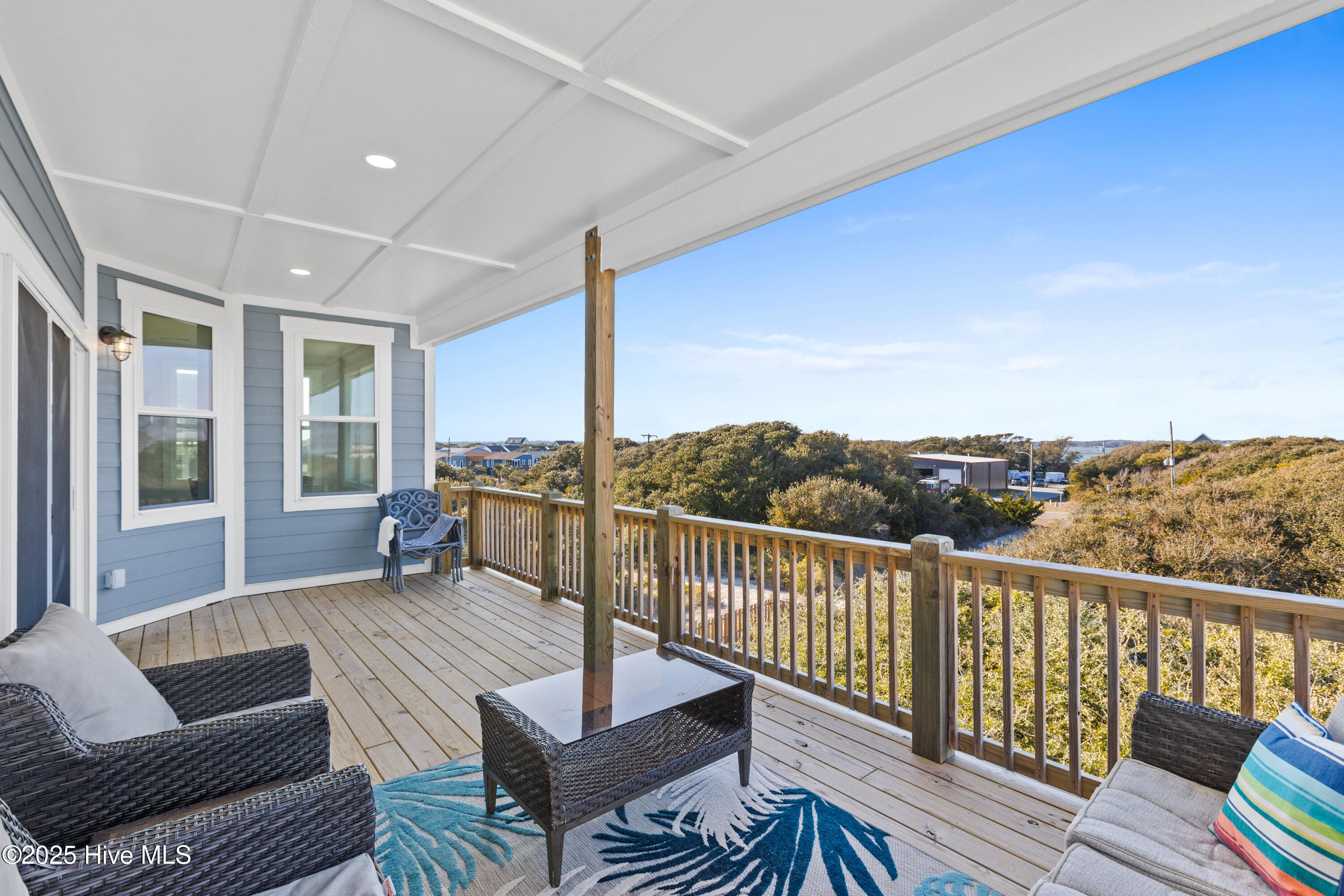 21 Porpoise Place, North Topsail Beach, NC 28460 – photo 15: 020_21_porpoise_place-20_484