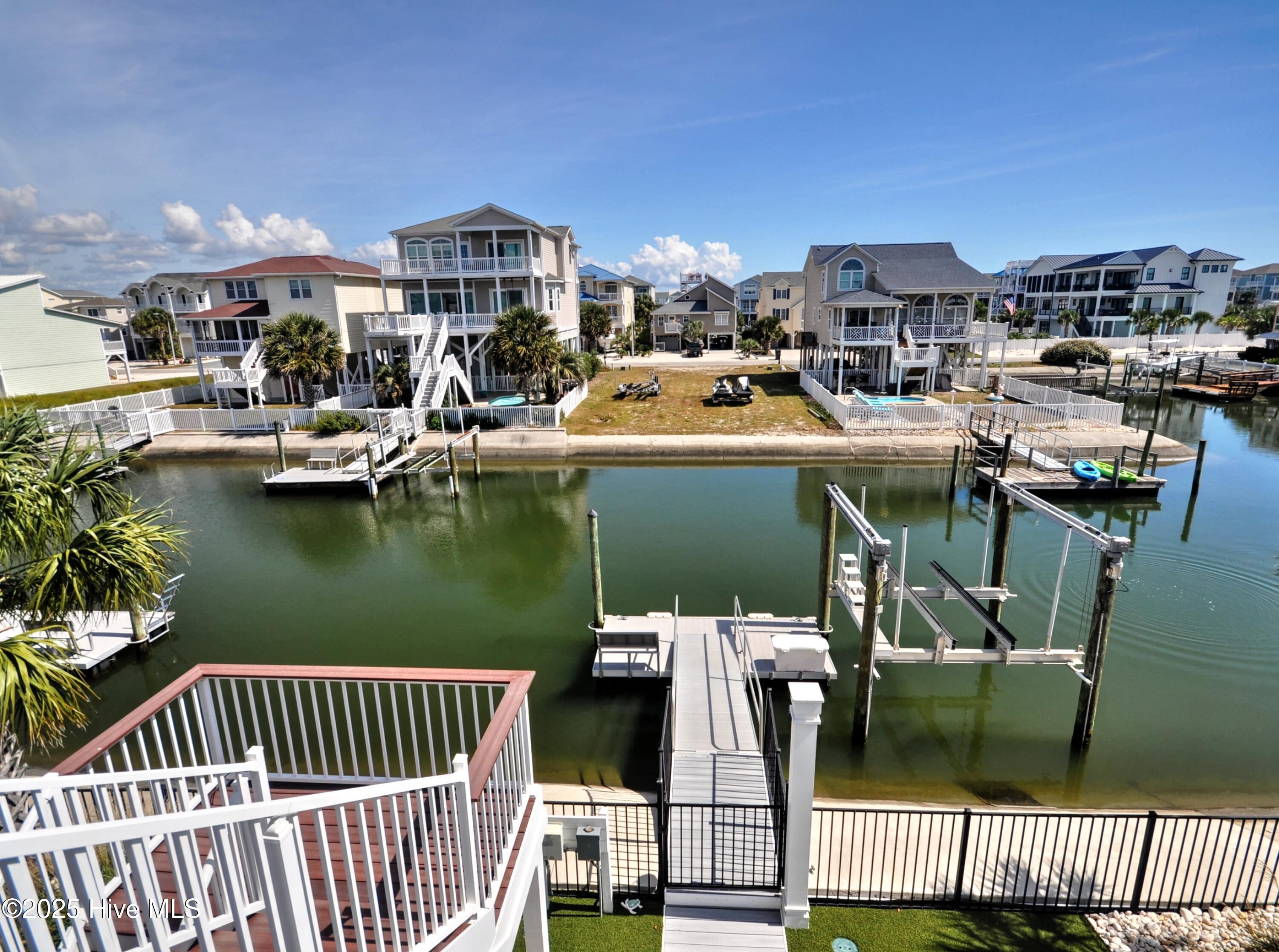 100533074 | Photo 37